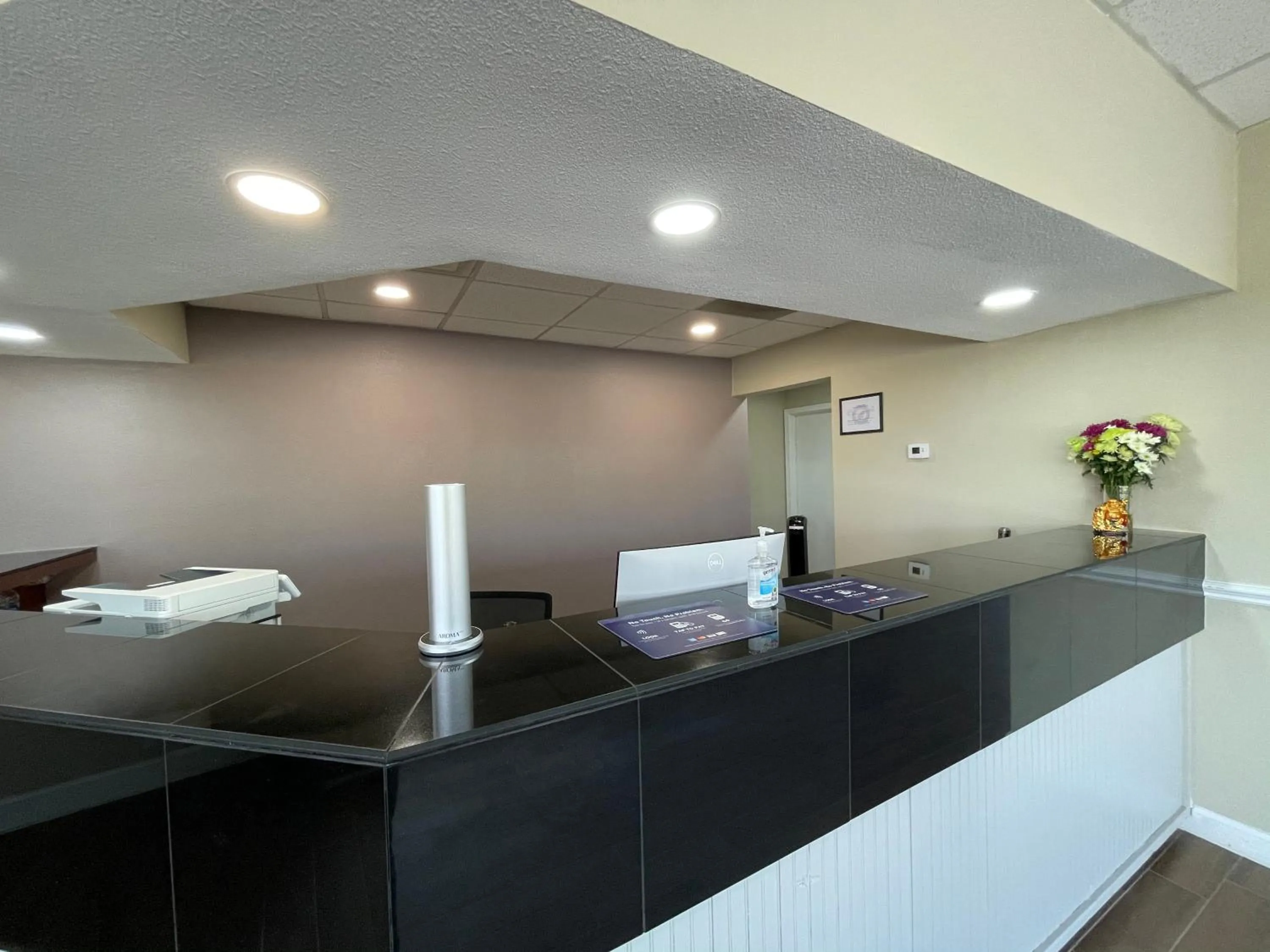 Lobby or reception, Lobby/Reception in Americas Best Value Inn Marion, AR