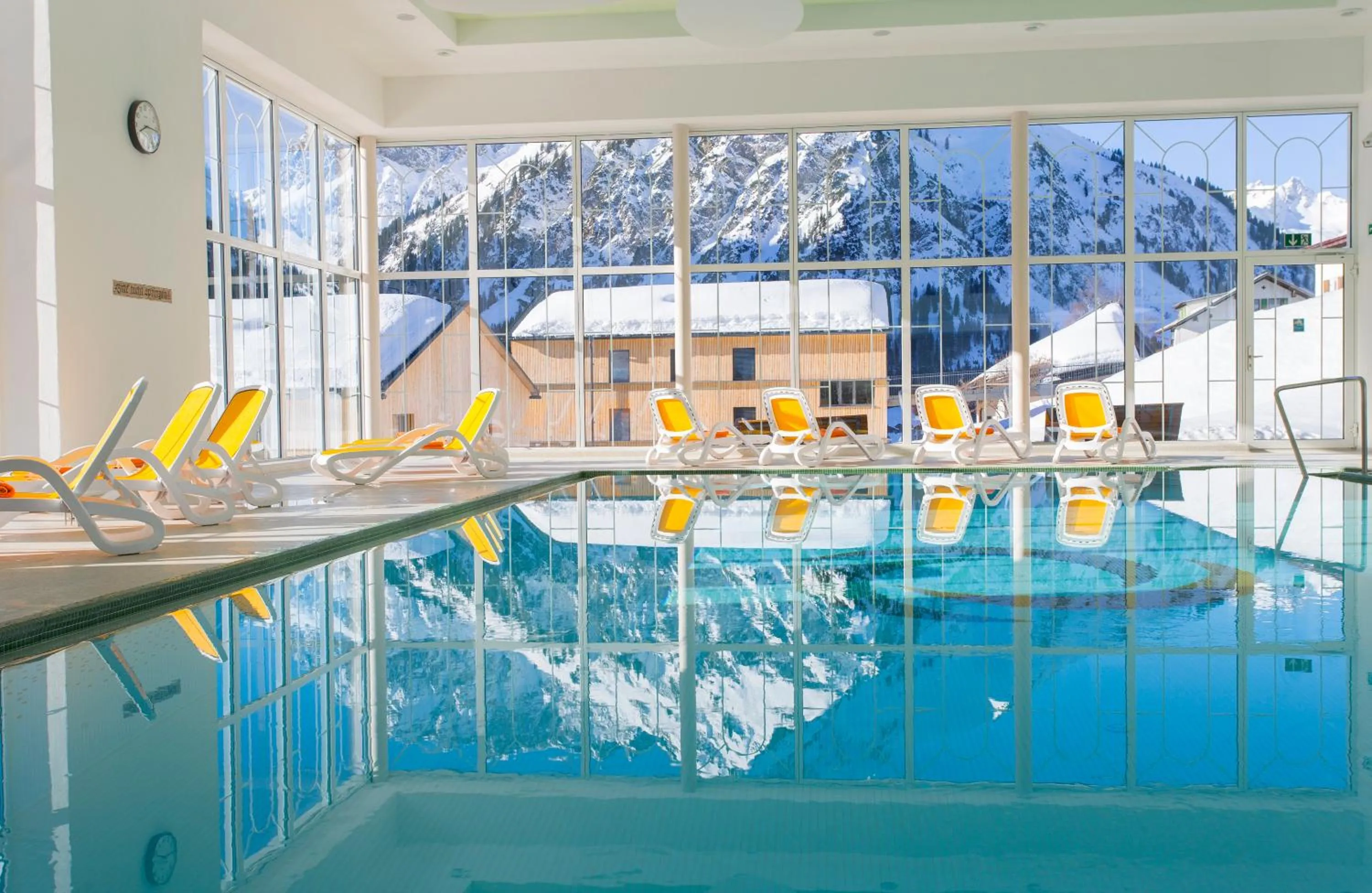 Swimming pool in Hotel Alte Krone