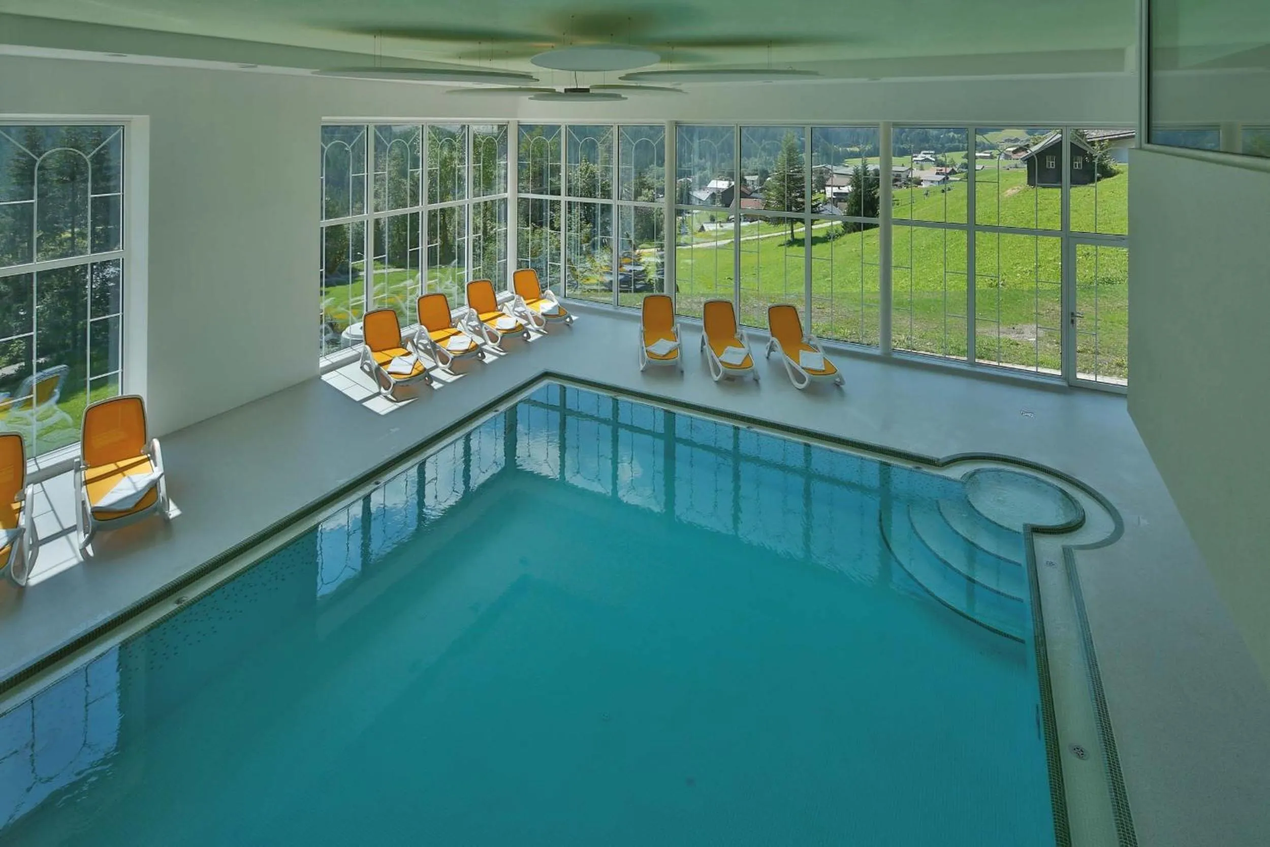 Swimming pool in Hotel Alte Krone