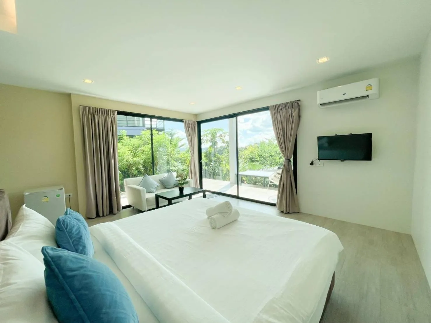 Photo of the whole room, Bed in Krin Resort