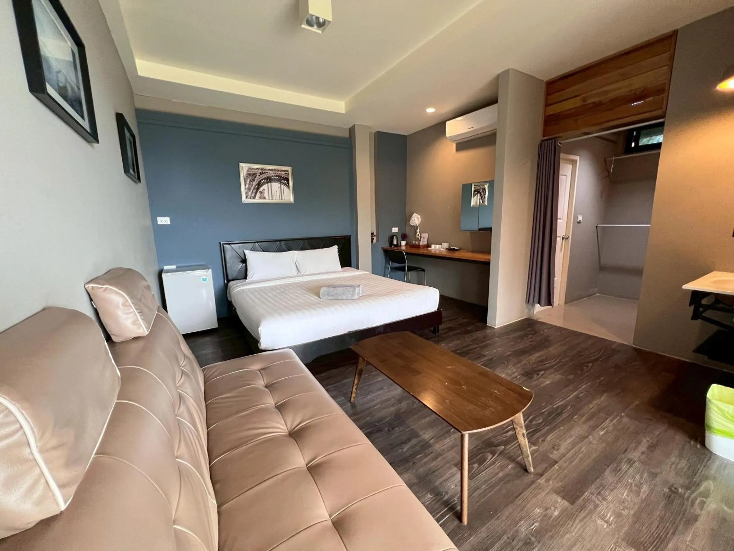 Bedroom, Bed in Krin Resort