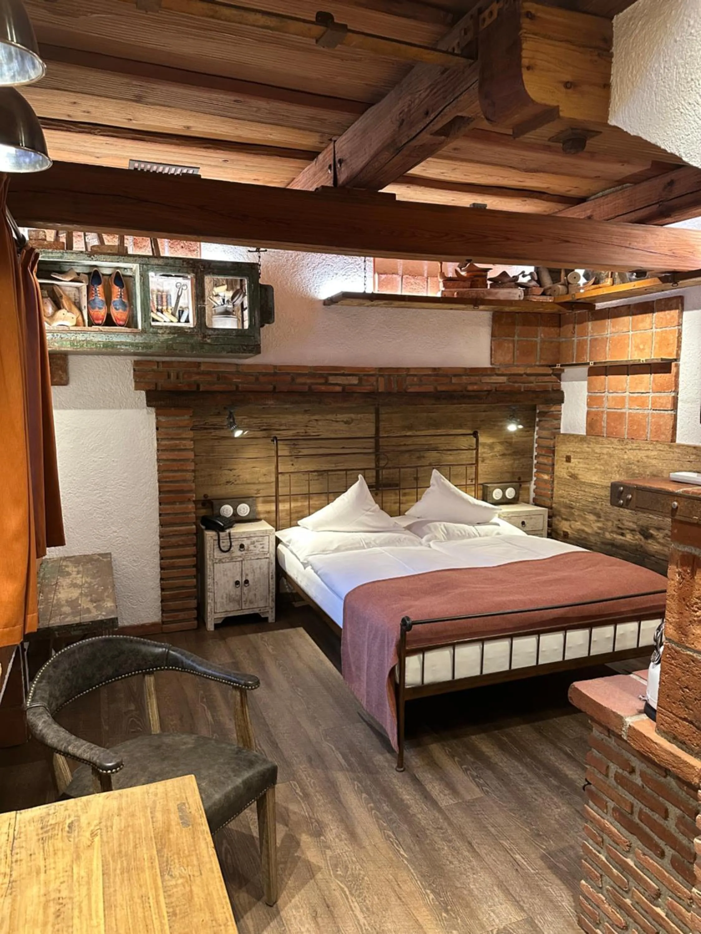 Bed in Romantik Hotel U Raka