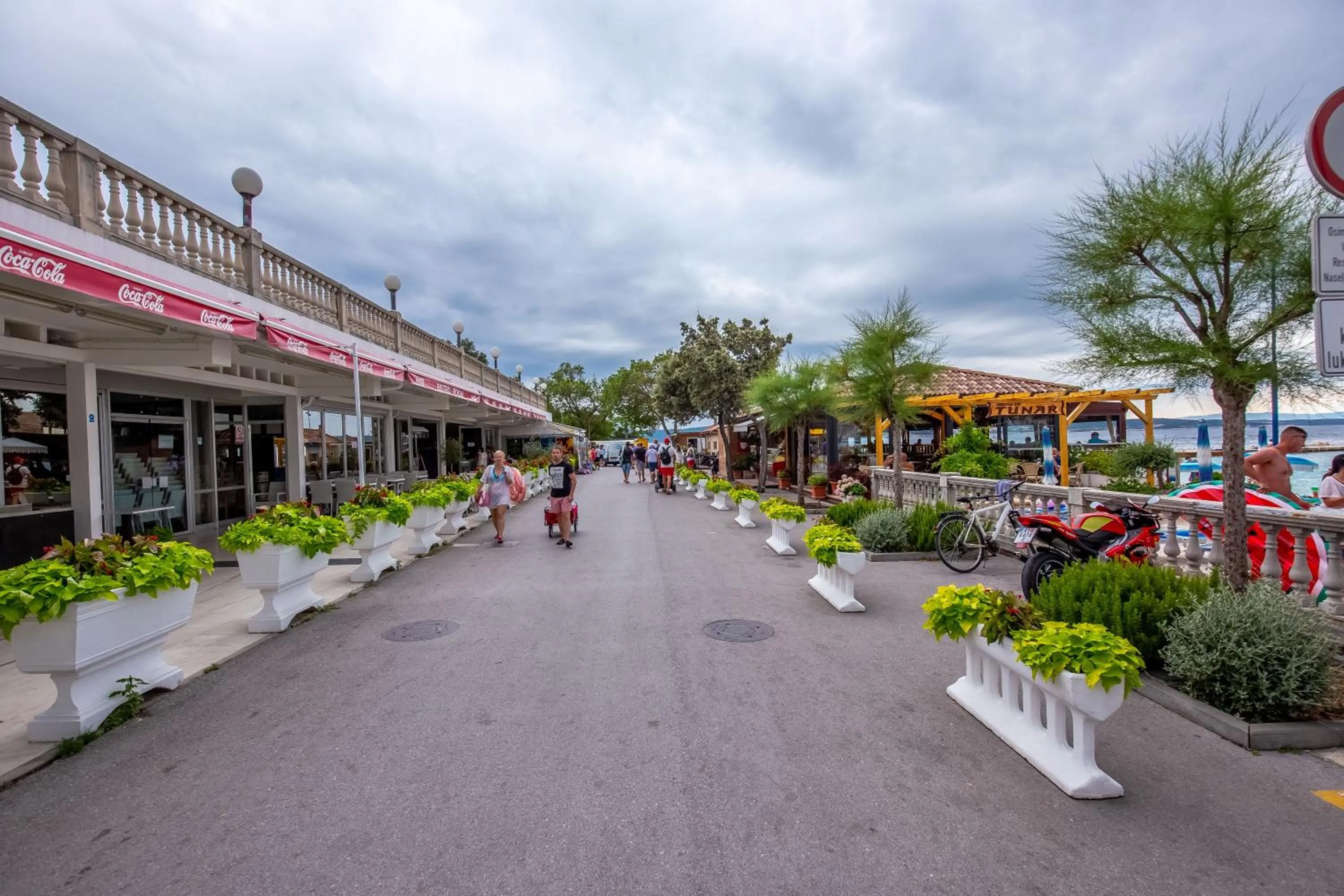 Other in Paviljoni Slaven