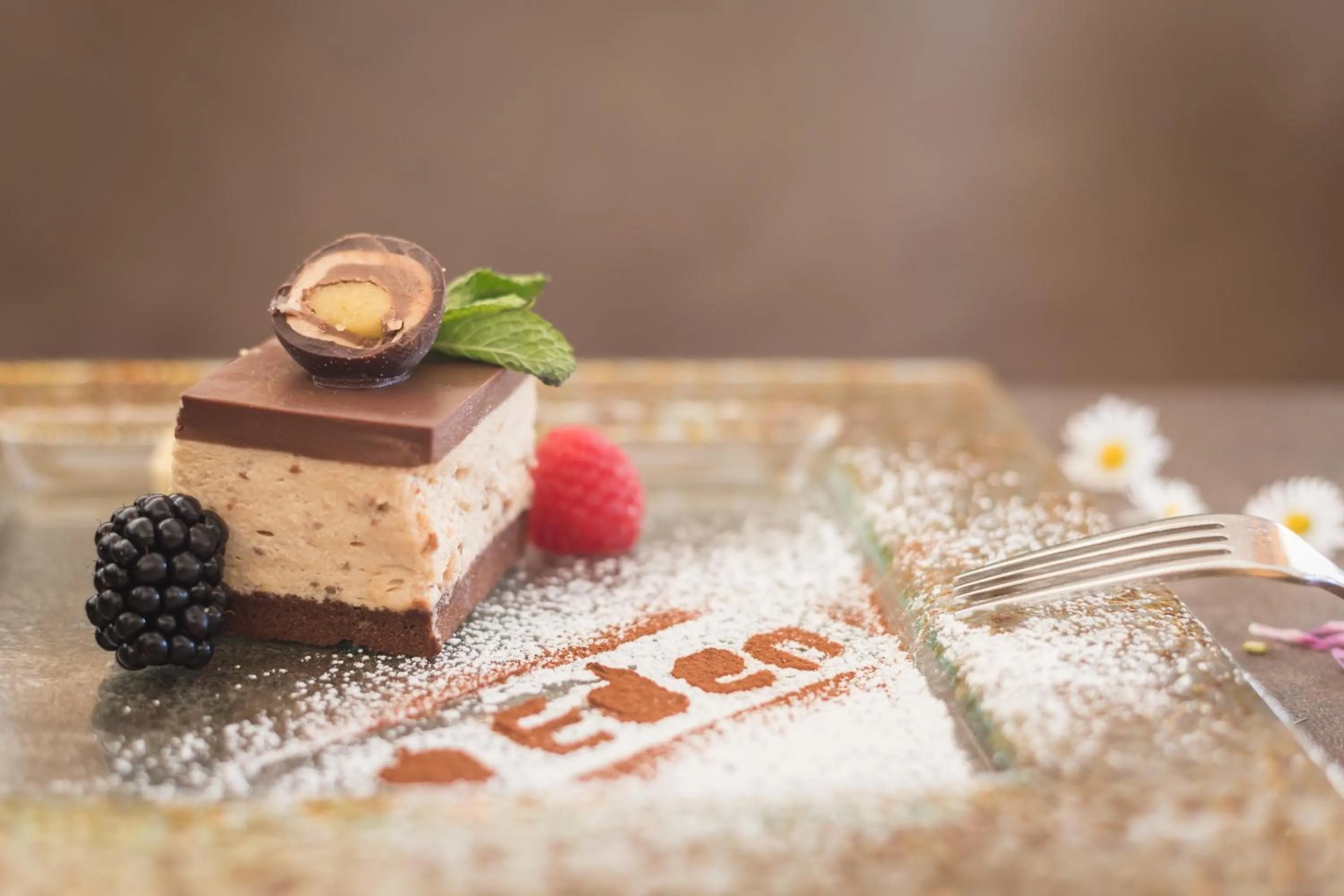 Food and drinks in Hotel Eden