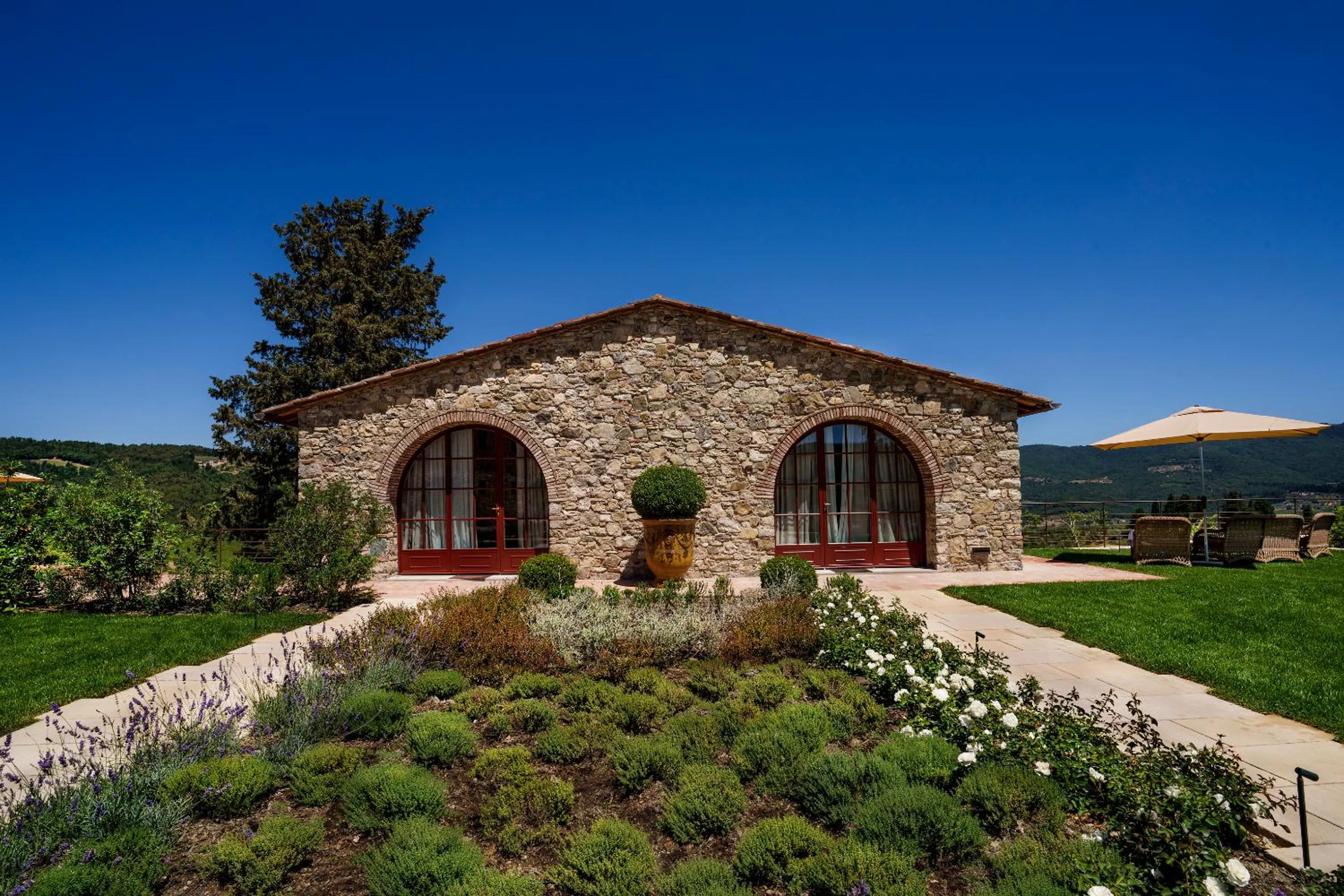 Property building in La Pietra Del Cabreo