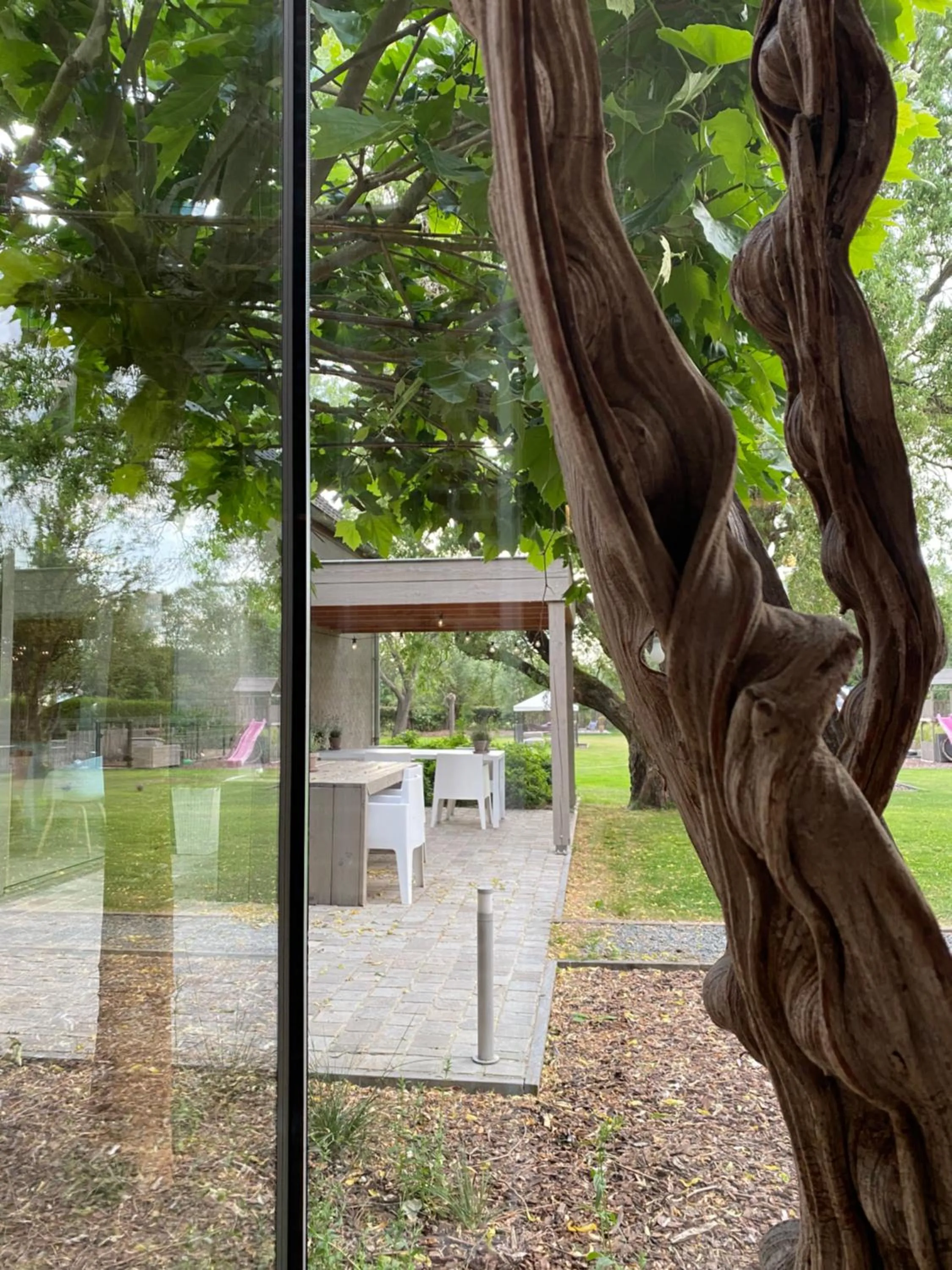 Garden view in B&B Villa Tartine