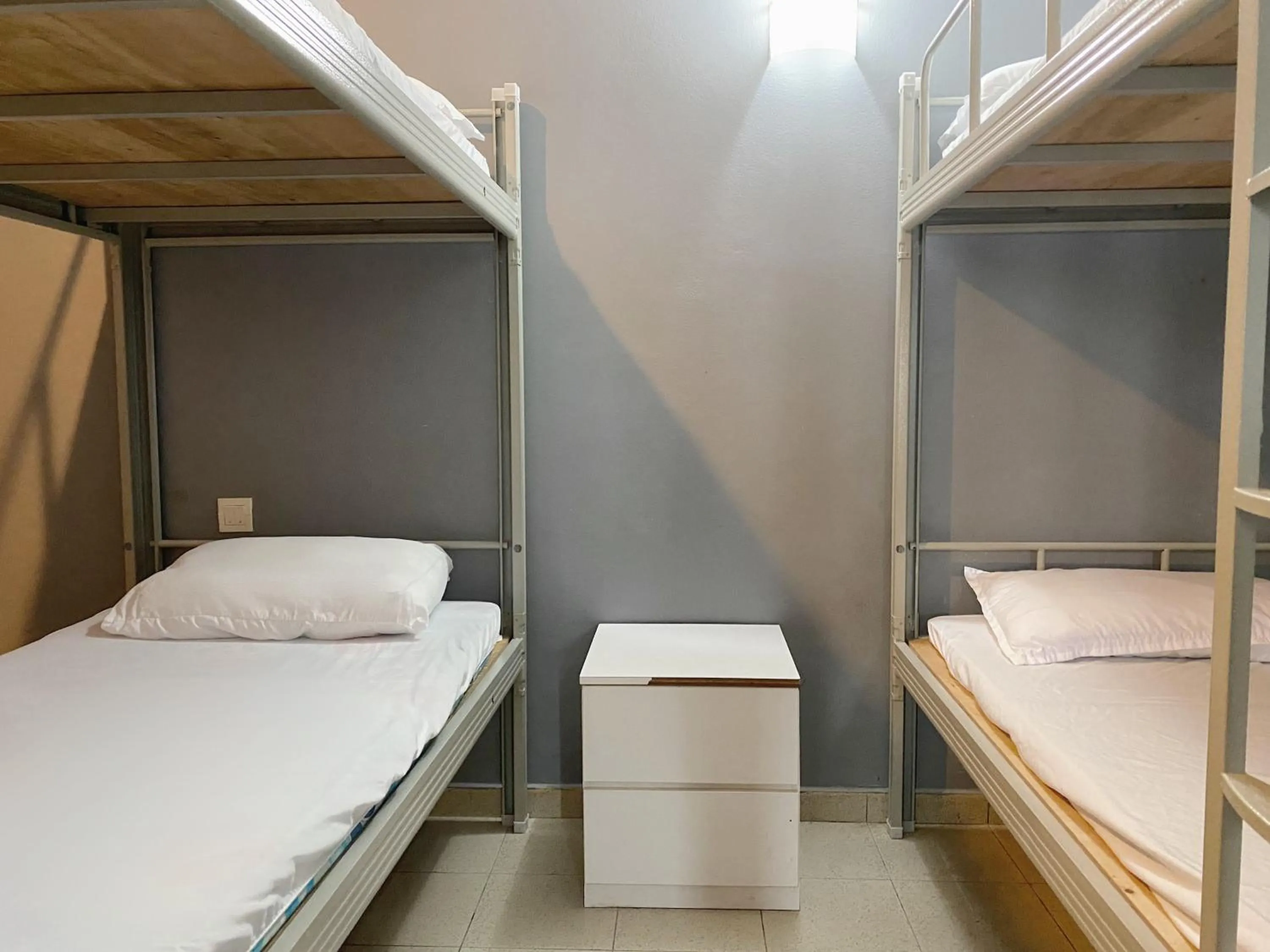 bunk bed, Bed in K Hotel 1515