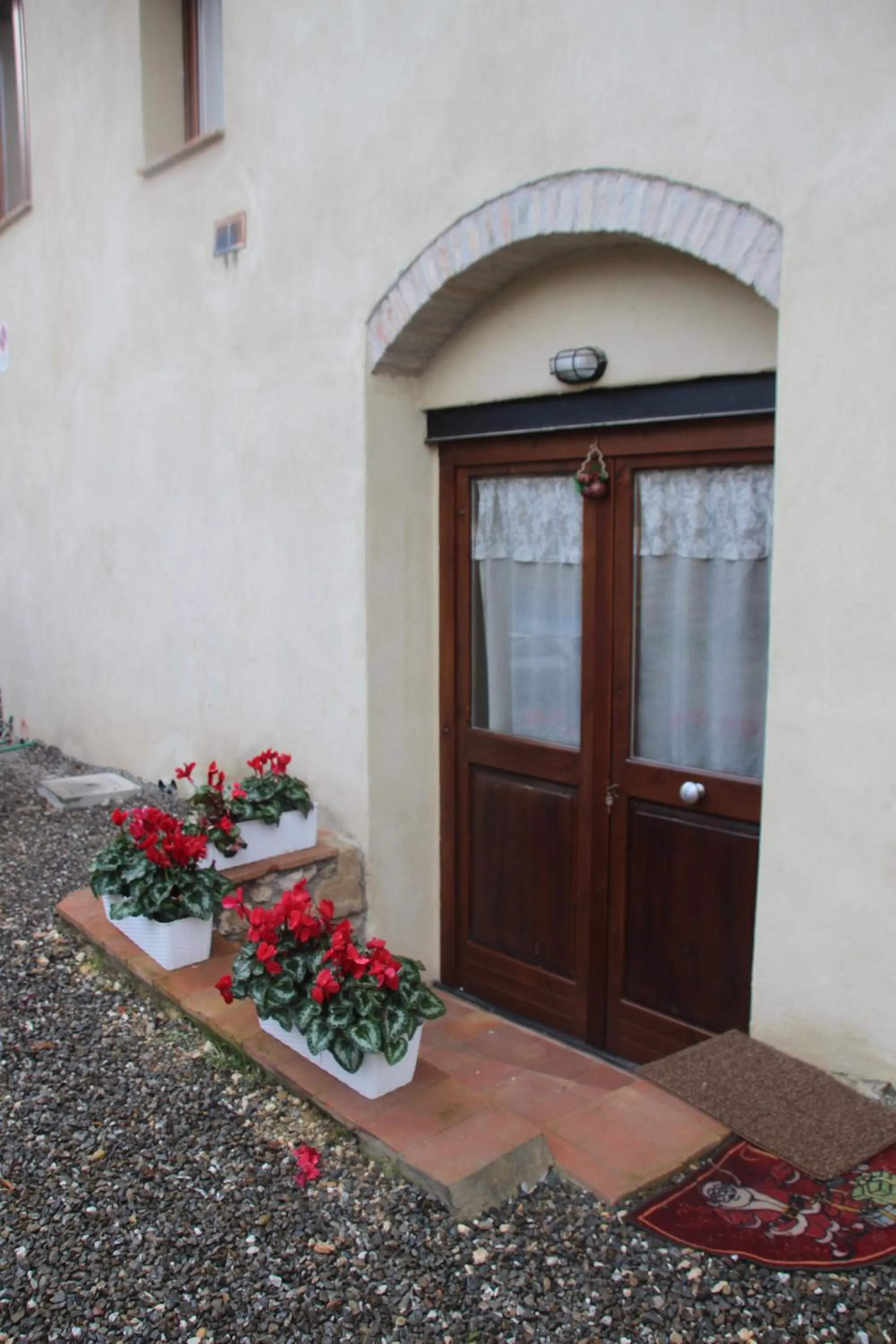 Facade/entrance in Maison del Borgo