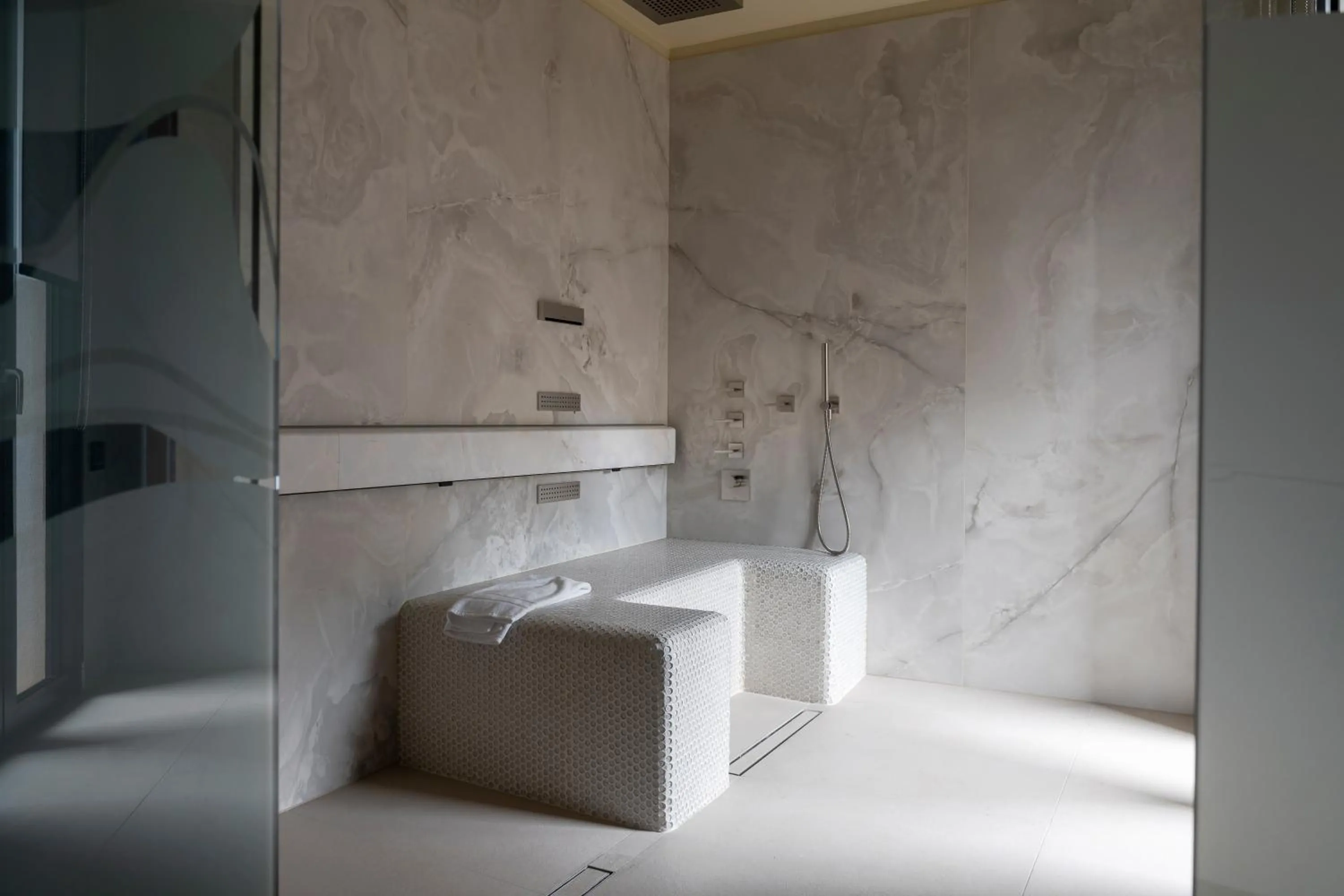 Steam room in Demo Hotel Design Emotion