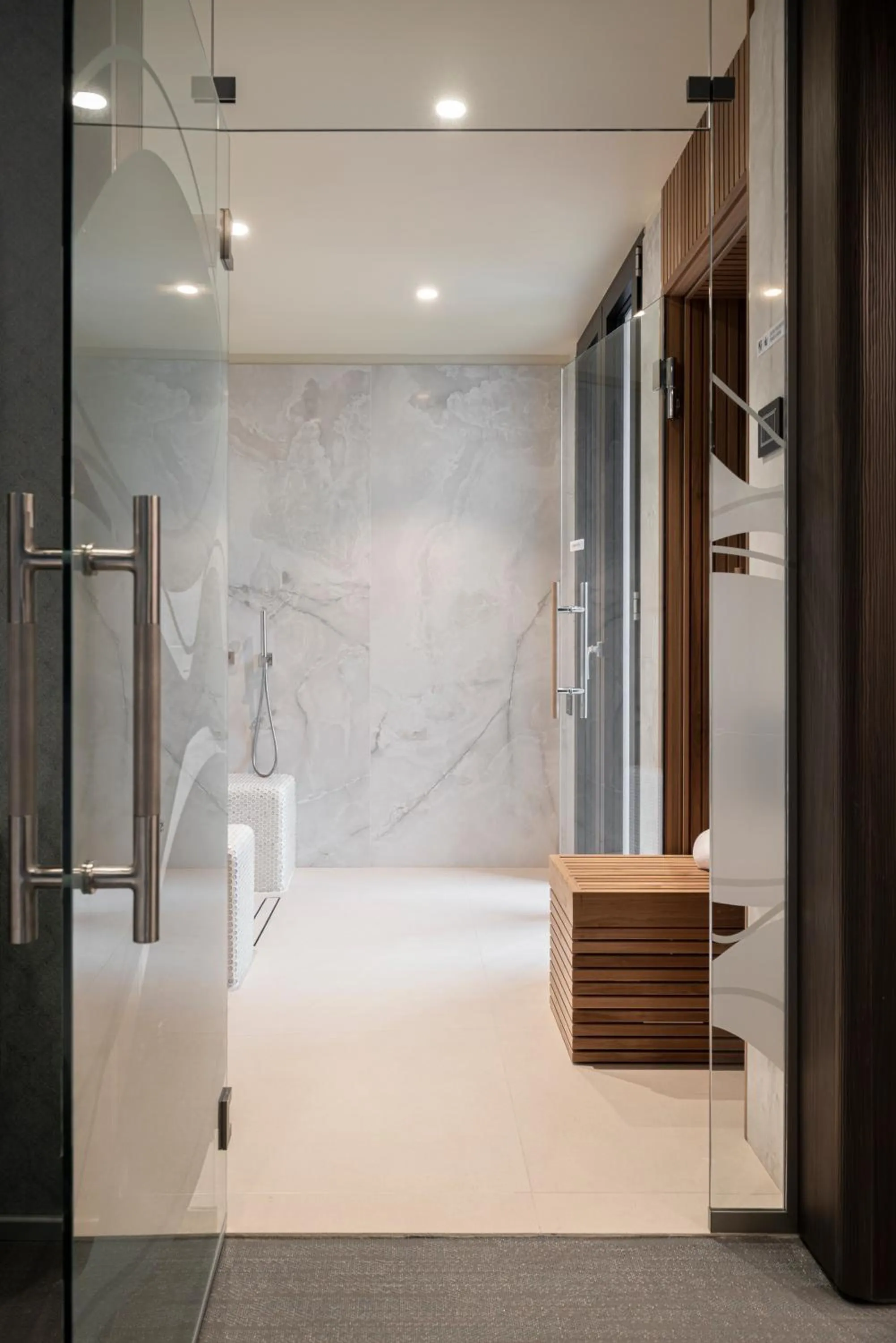 Bathroom in Demo Hotel Design Emotion