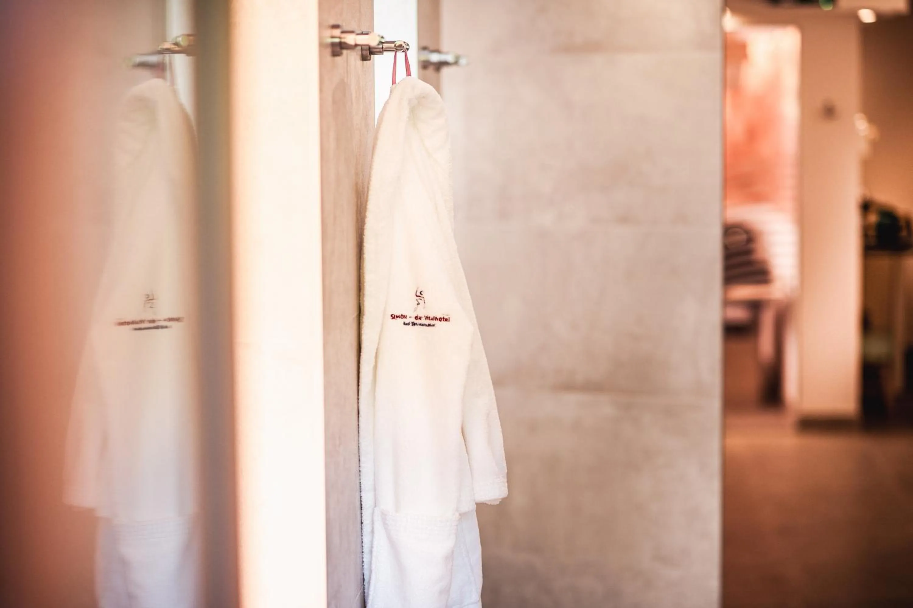 Swimming pool in Simon - das Vitalhotel