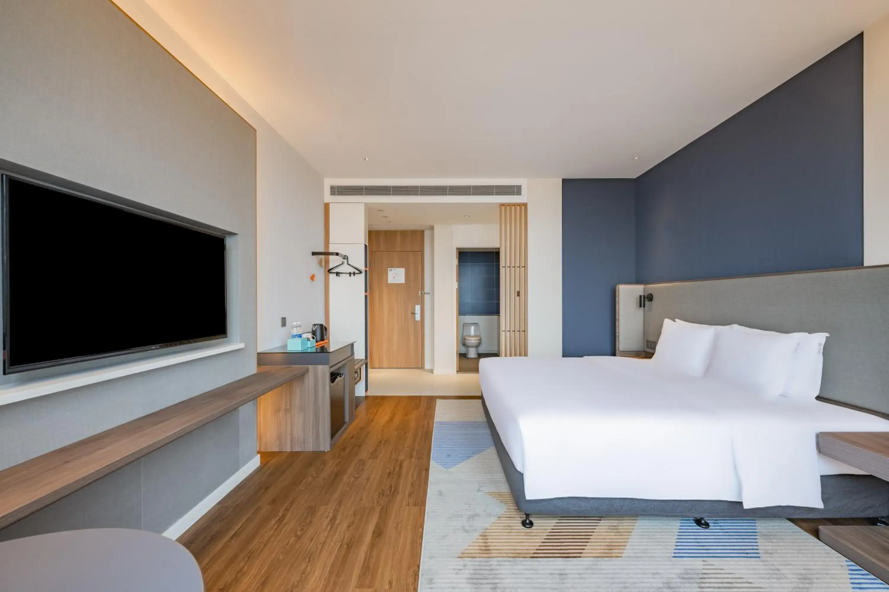 Standard King Room in Holiday Inn Express Nanning Jiangnan by IHG Standard King Room in Holiday Inn Express Nanning Jiangnan by IHG