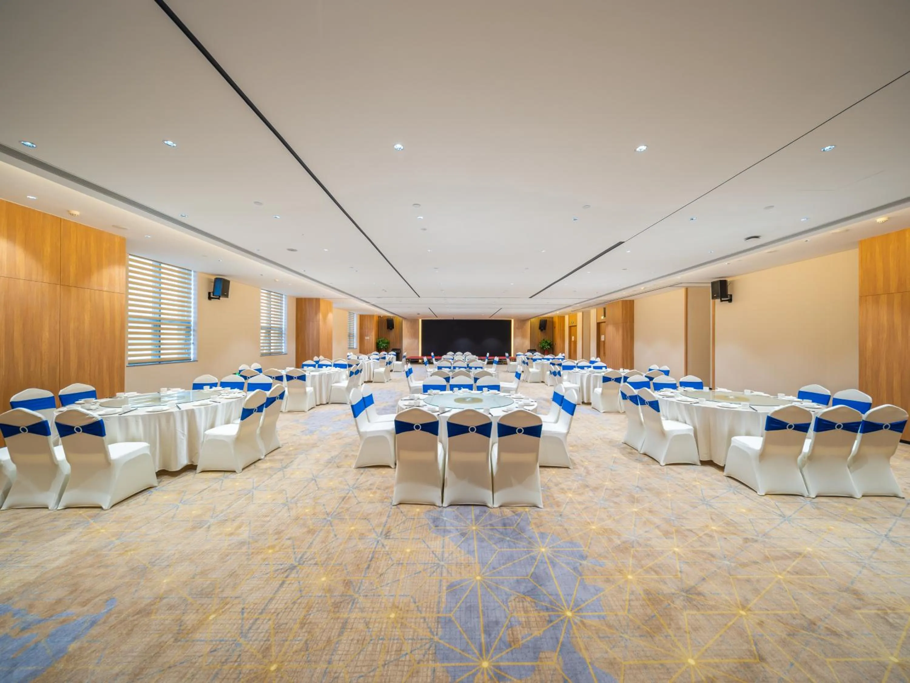 Meeting/conference room in Holiday Inn Express Nanning Jiangnan by IHG