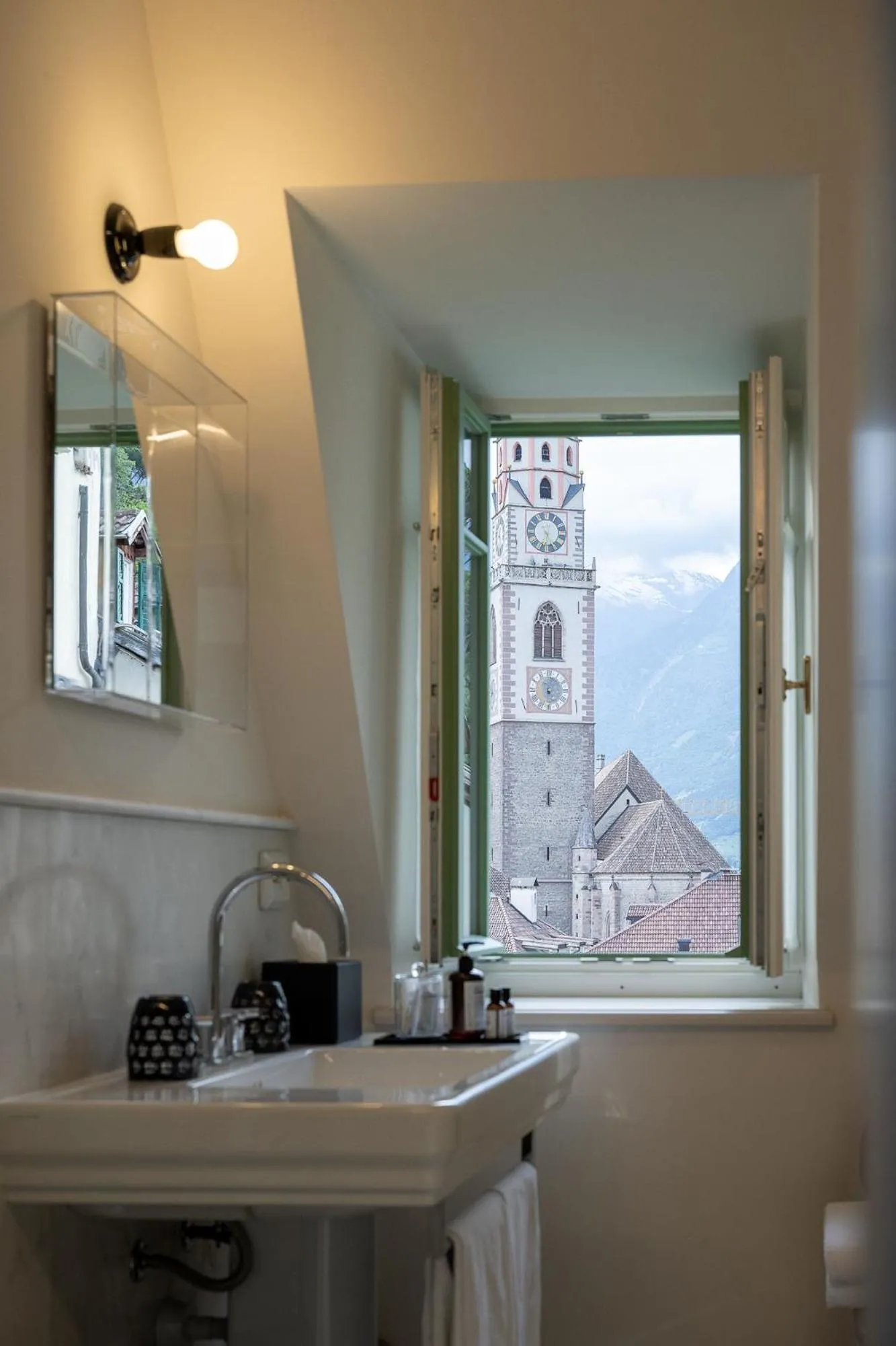 Mountain view in Steinach Townhouse Meran