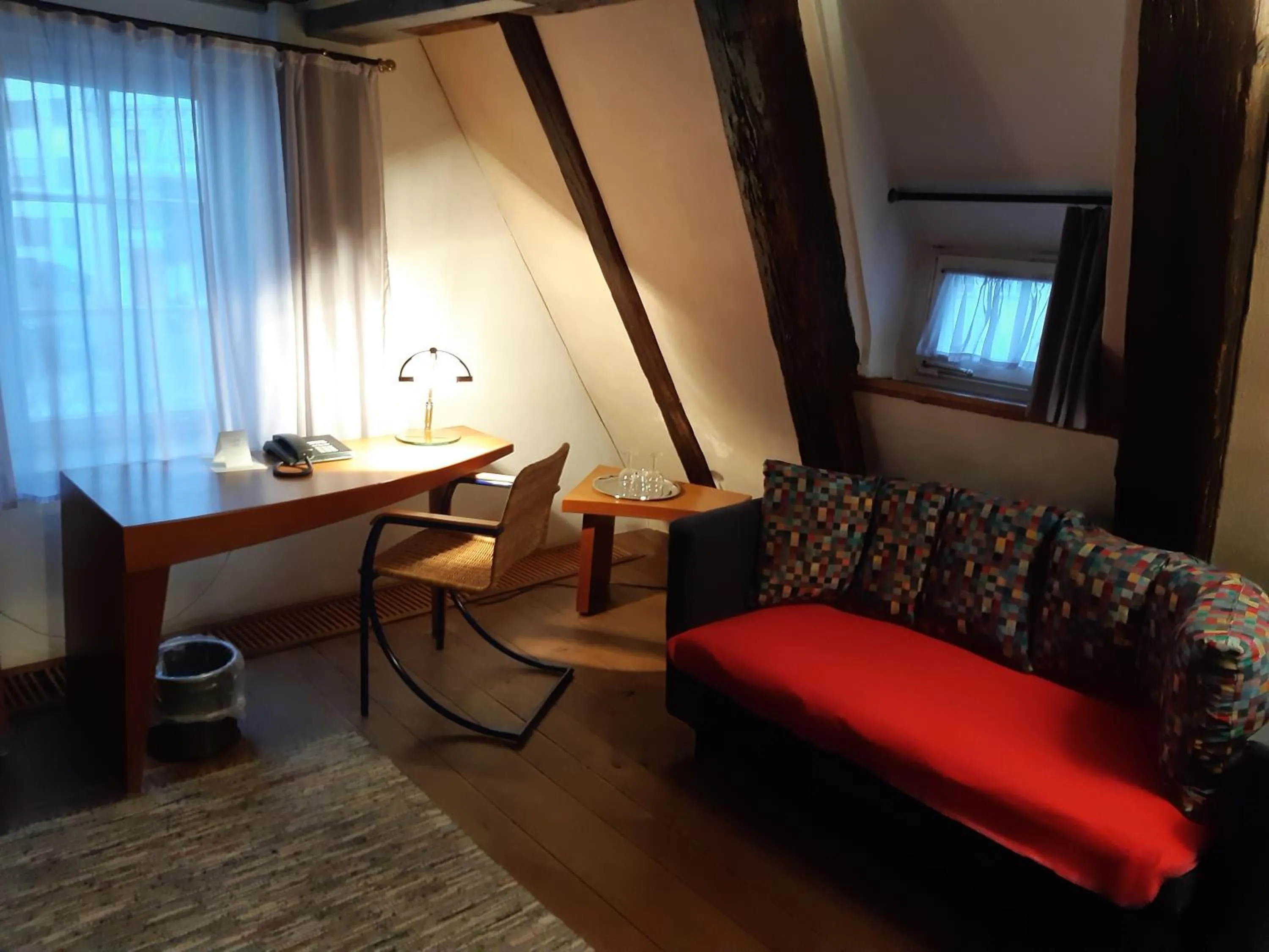 Photo of the whole room in Schiefes Haus