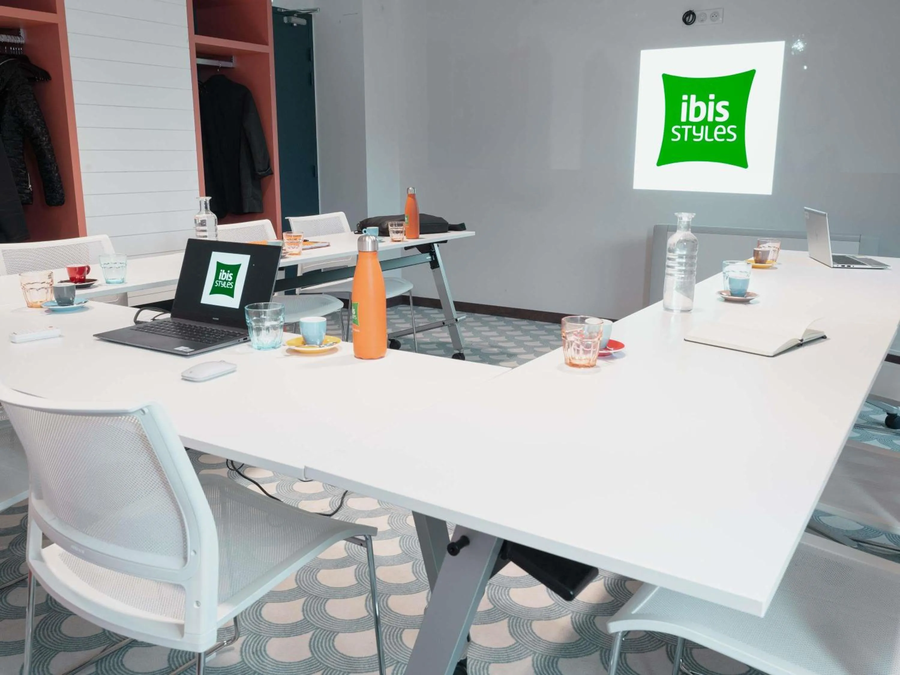Meeting/conference room in ibis Styles Thonon-les-Bains