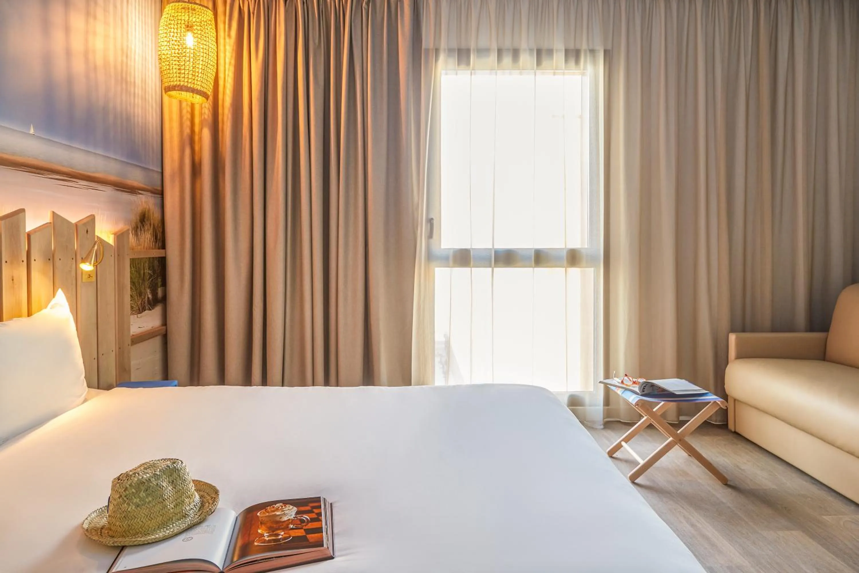 Bedroom, Bed in Ibis Styles Montpellier Aéroport Parc Des Expos