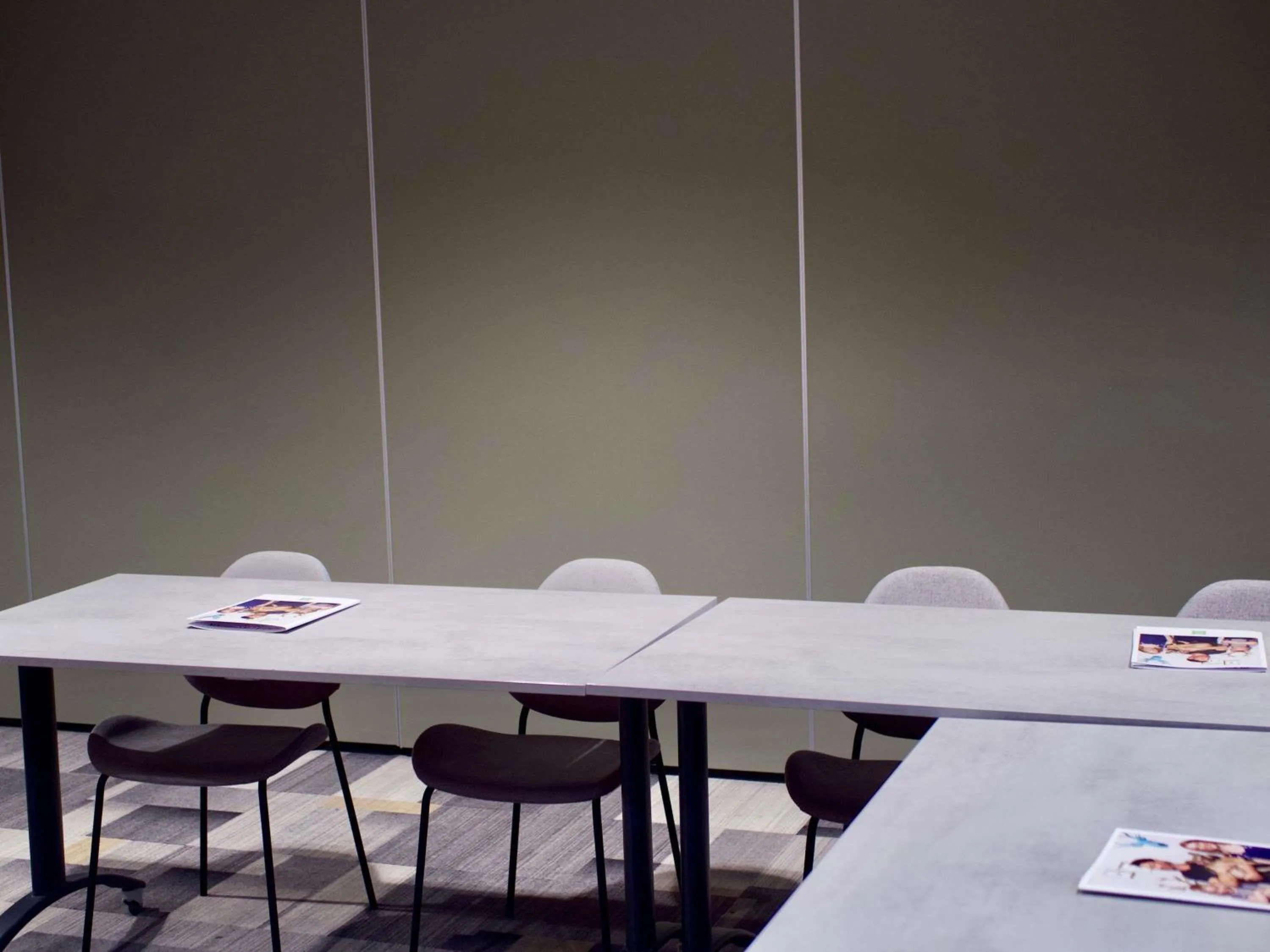 Meeting/conference room in ibis Styles Arras Centre