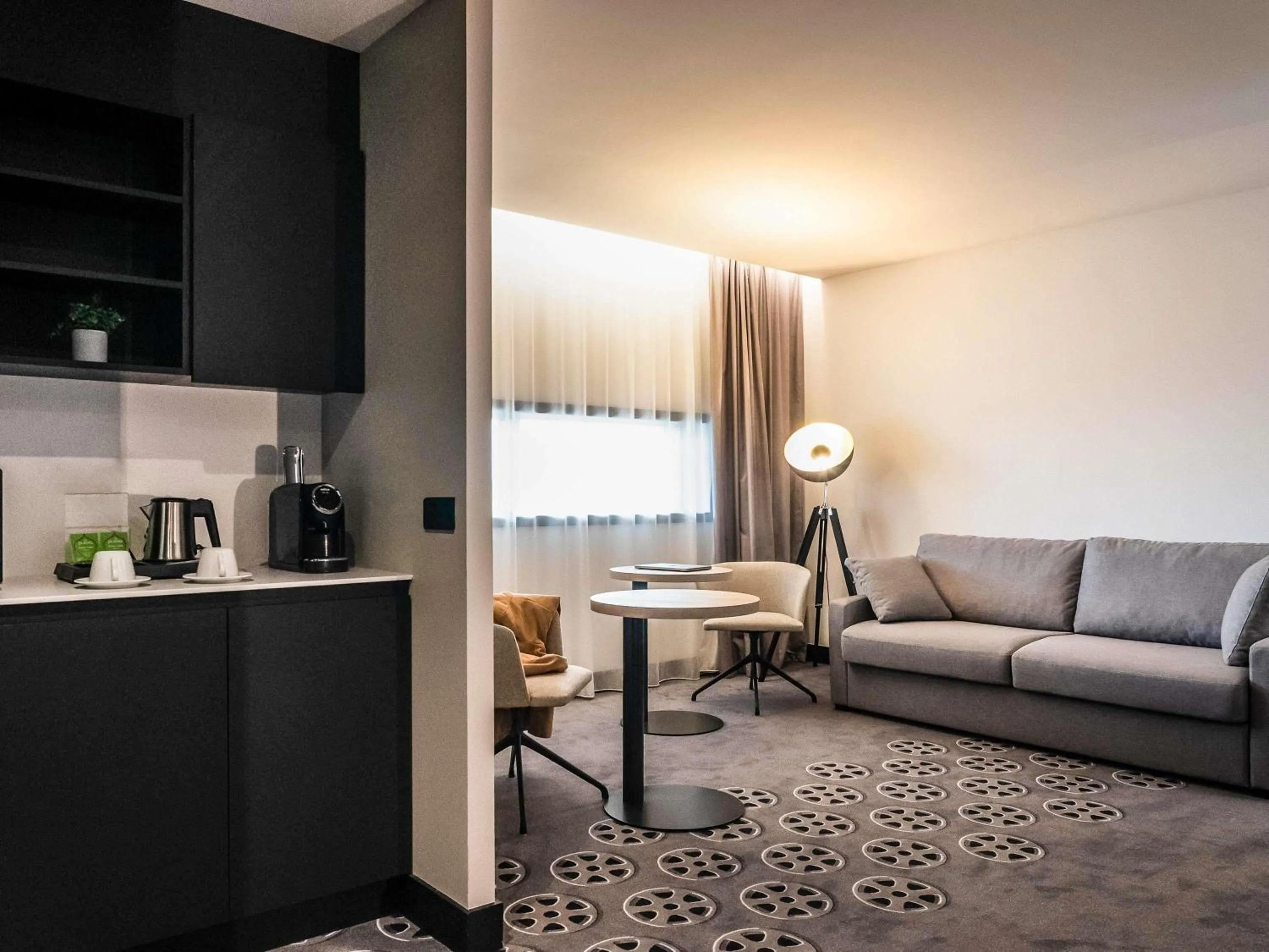 Bedroom in ibis Styles Arras Centre