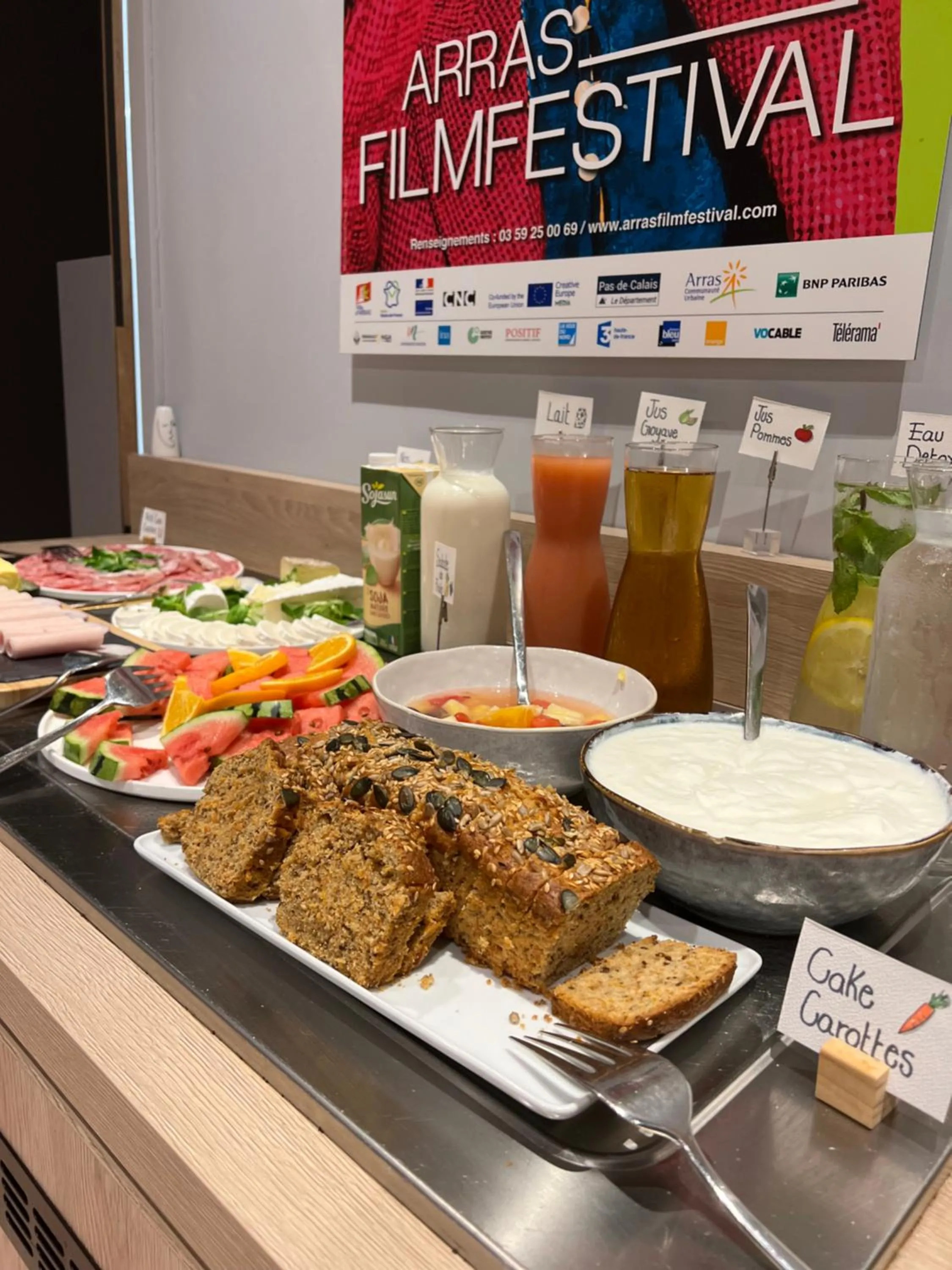 Food and drinks in ibis Styles Arras Centre