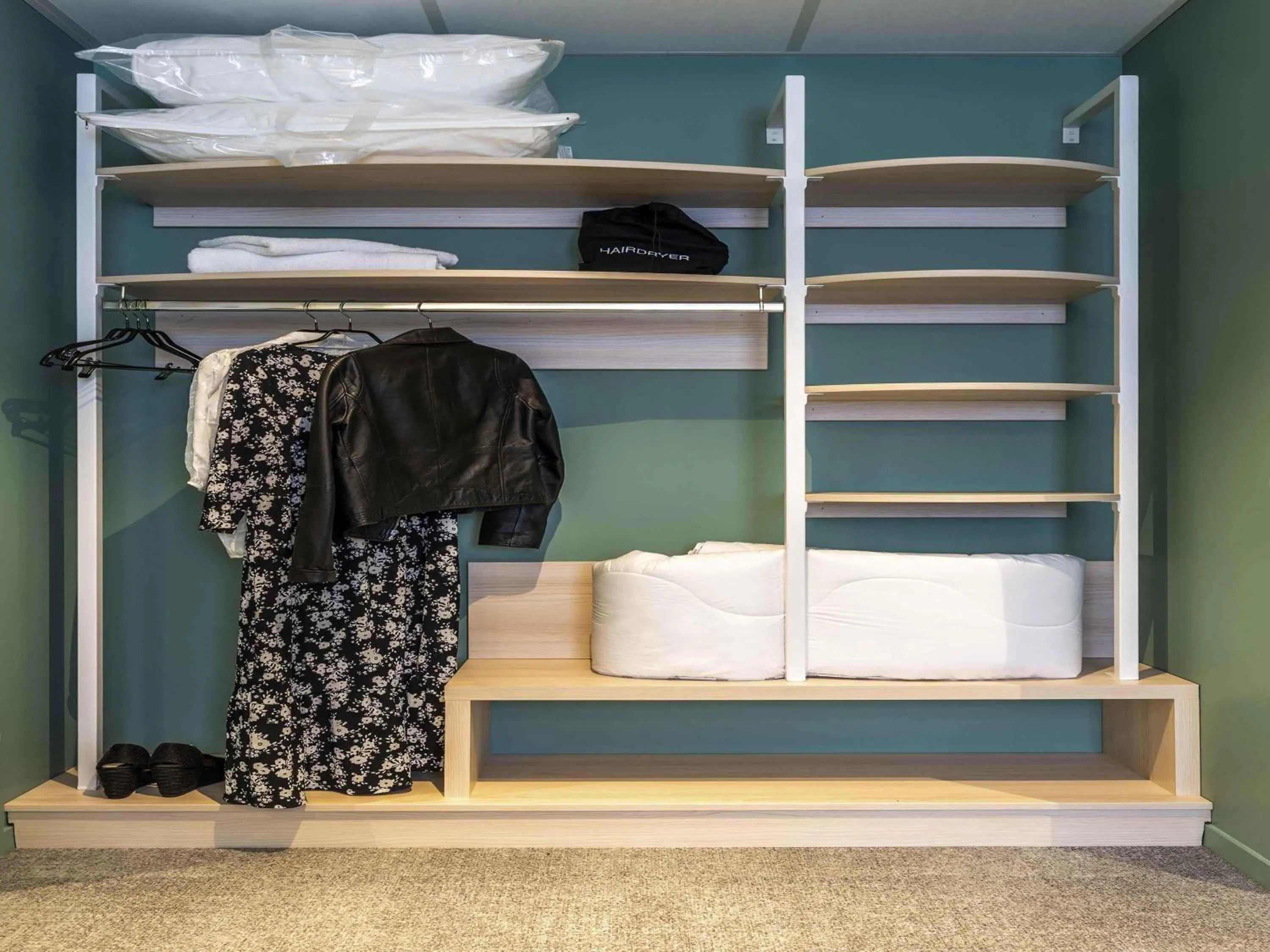 Property building, Bed in ibis Styles Limoges Centre