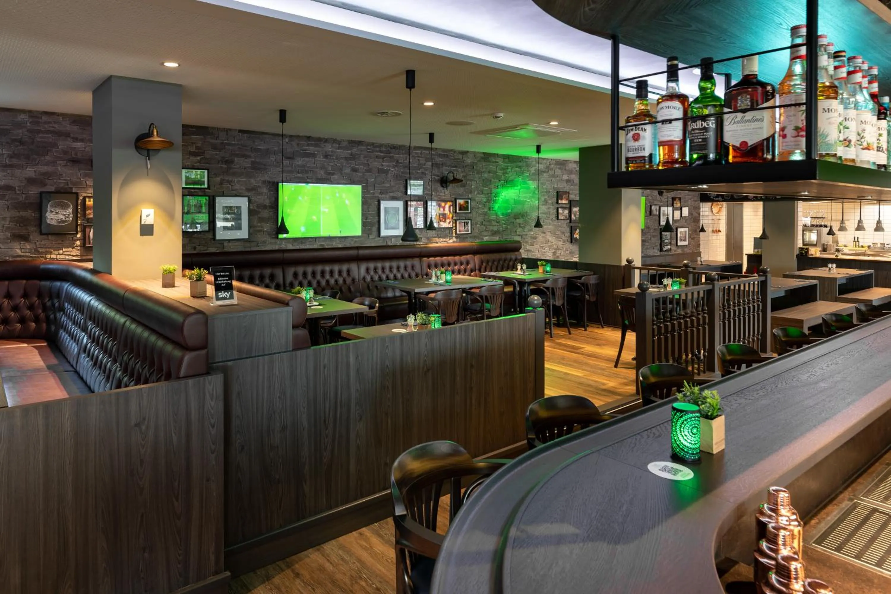 Restaurant/places to eat in ibis Styles Hamburg Barmbek