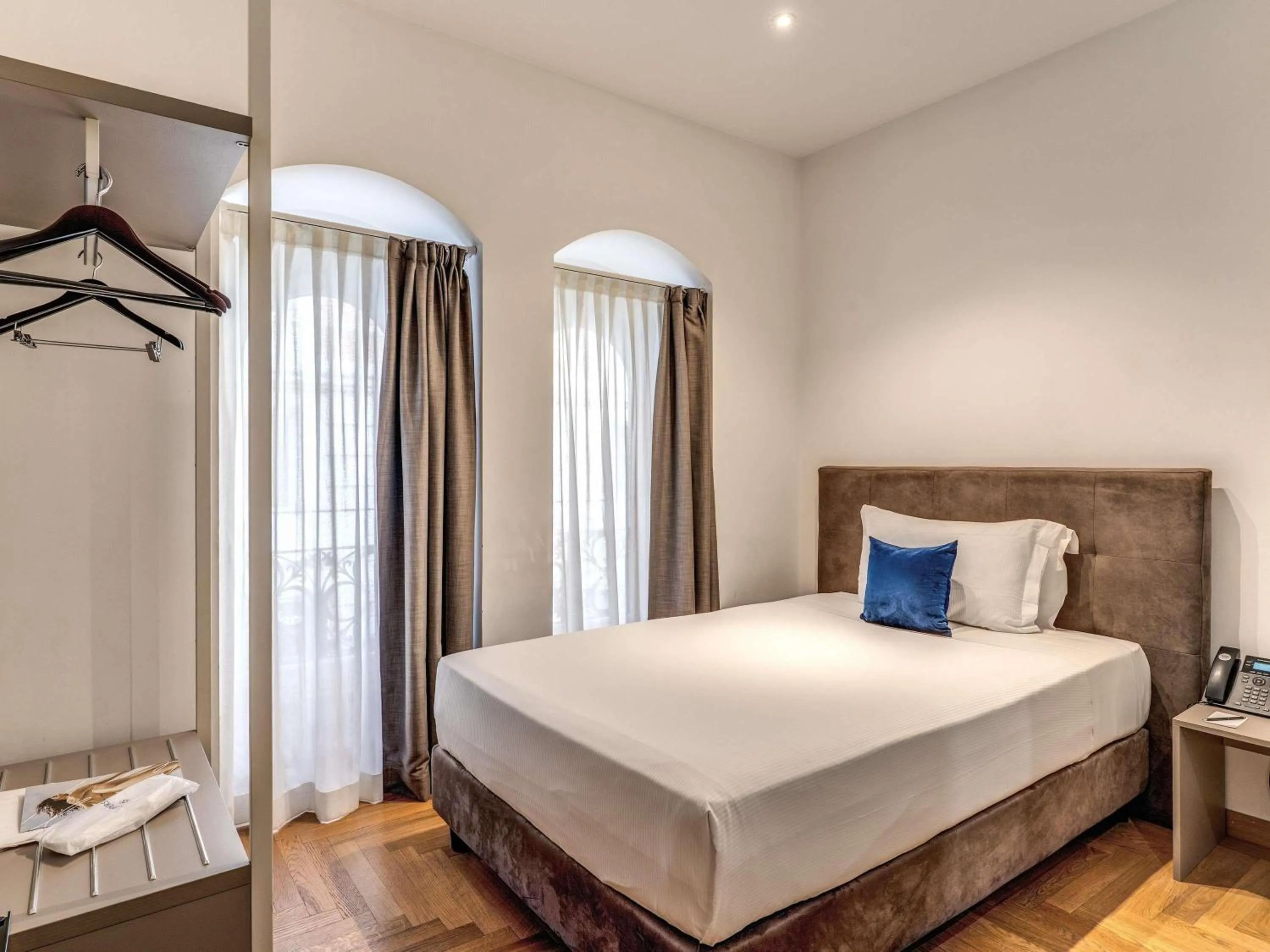 Bedroom, Bed in Mercure Roma Centro Termini