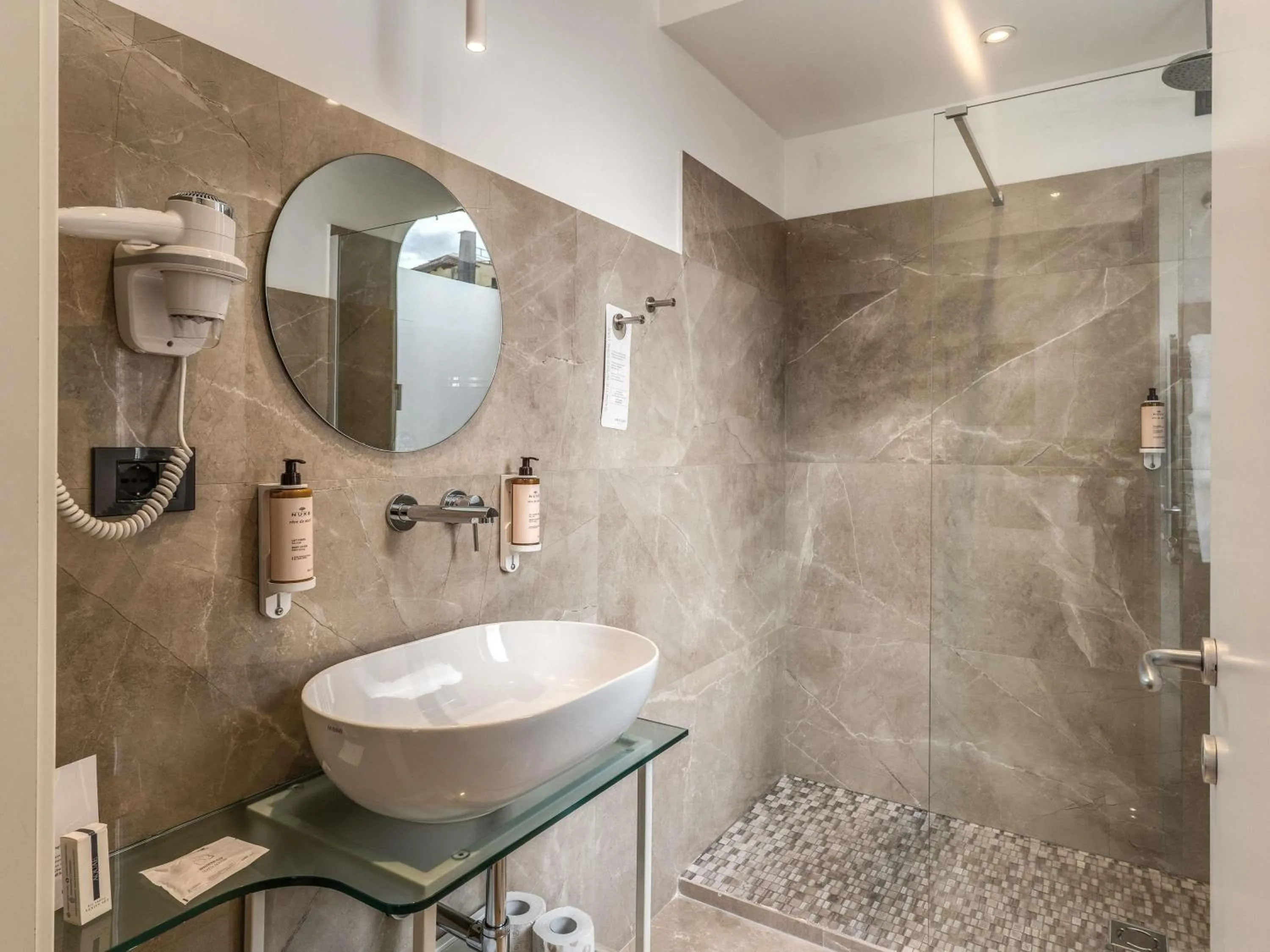 Bedroom in Mercure Roma Centro Termini