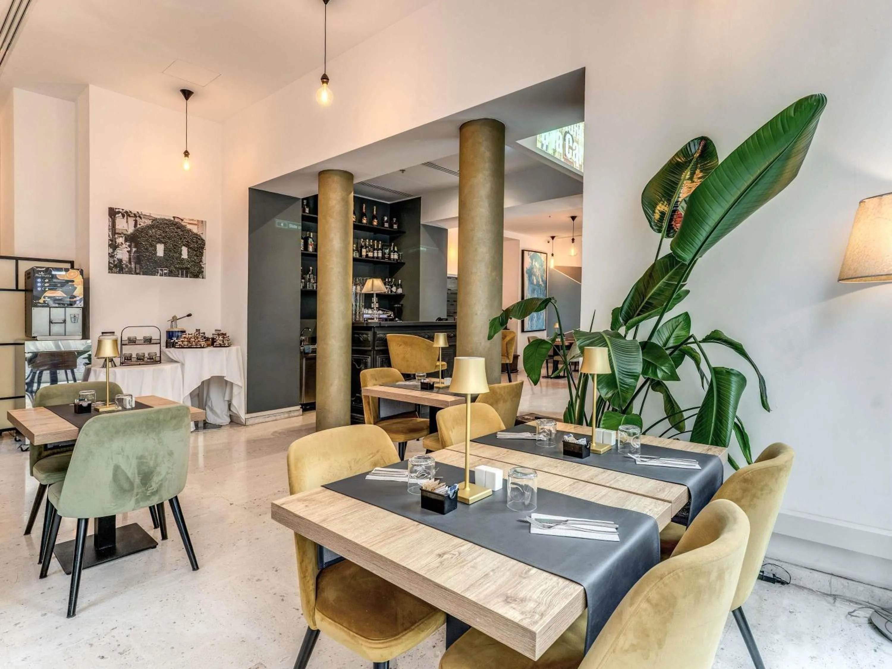 Property building in Mercure Roma Centro Termini