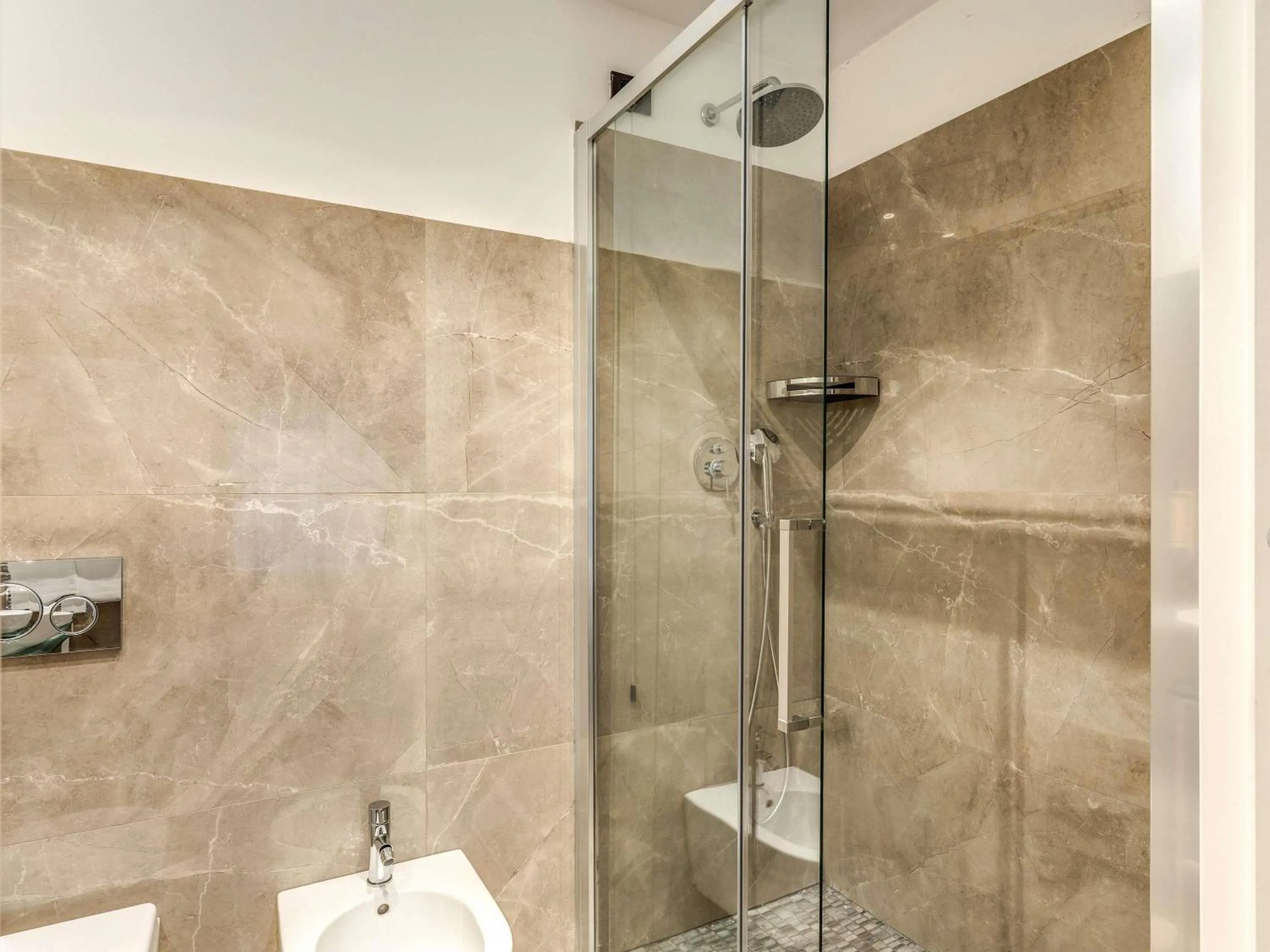 Bedroom in Mercure Roma Centro Termini