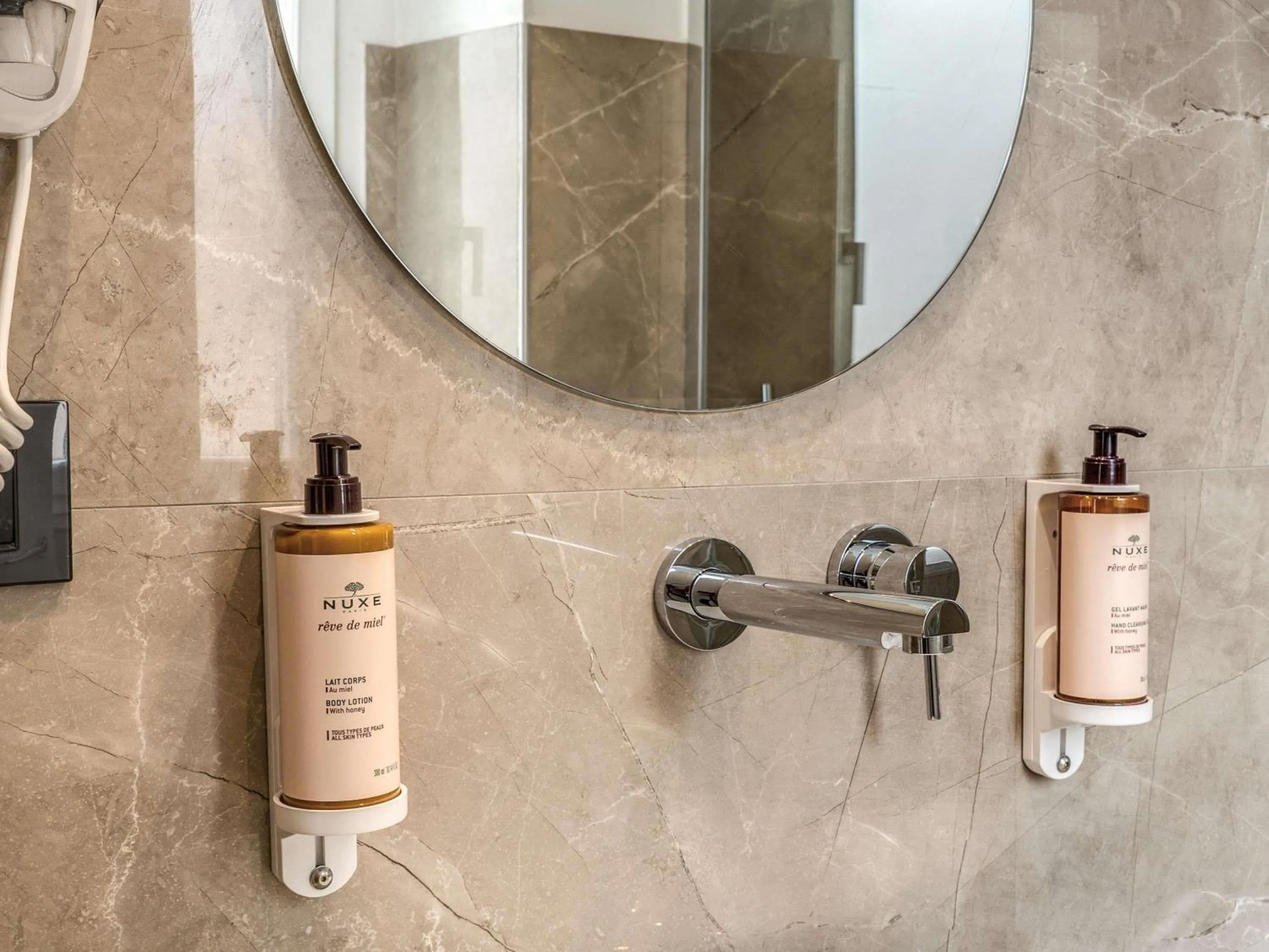 Bedroom in Mercure Roma Centro Termini