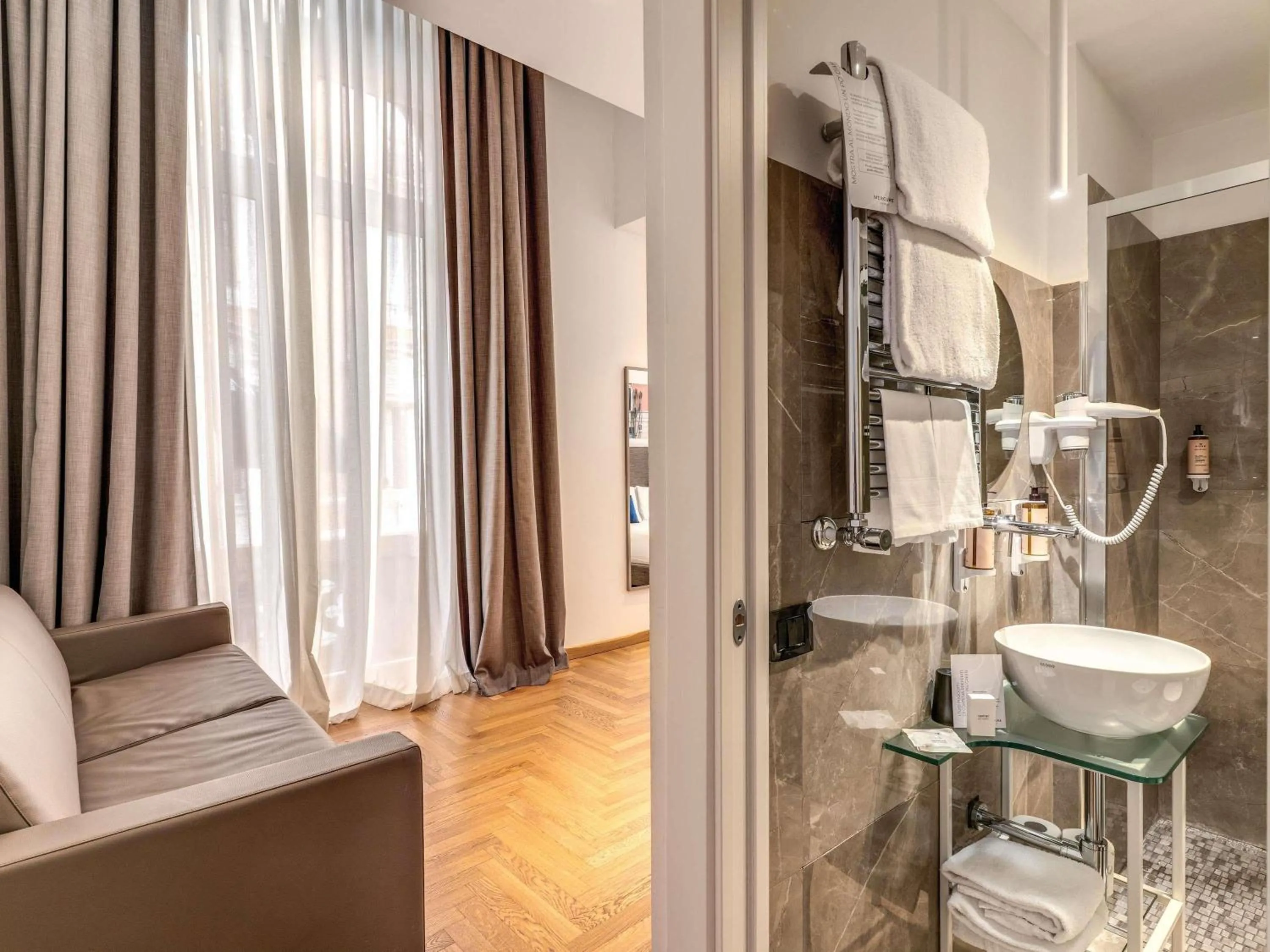 Bedroom in Mercure Roma Centro Termini