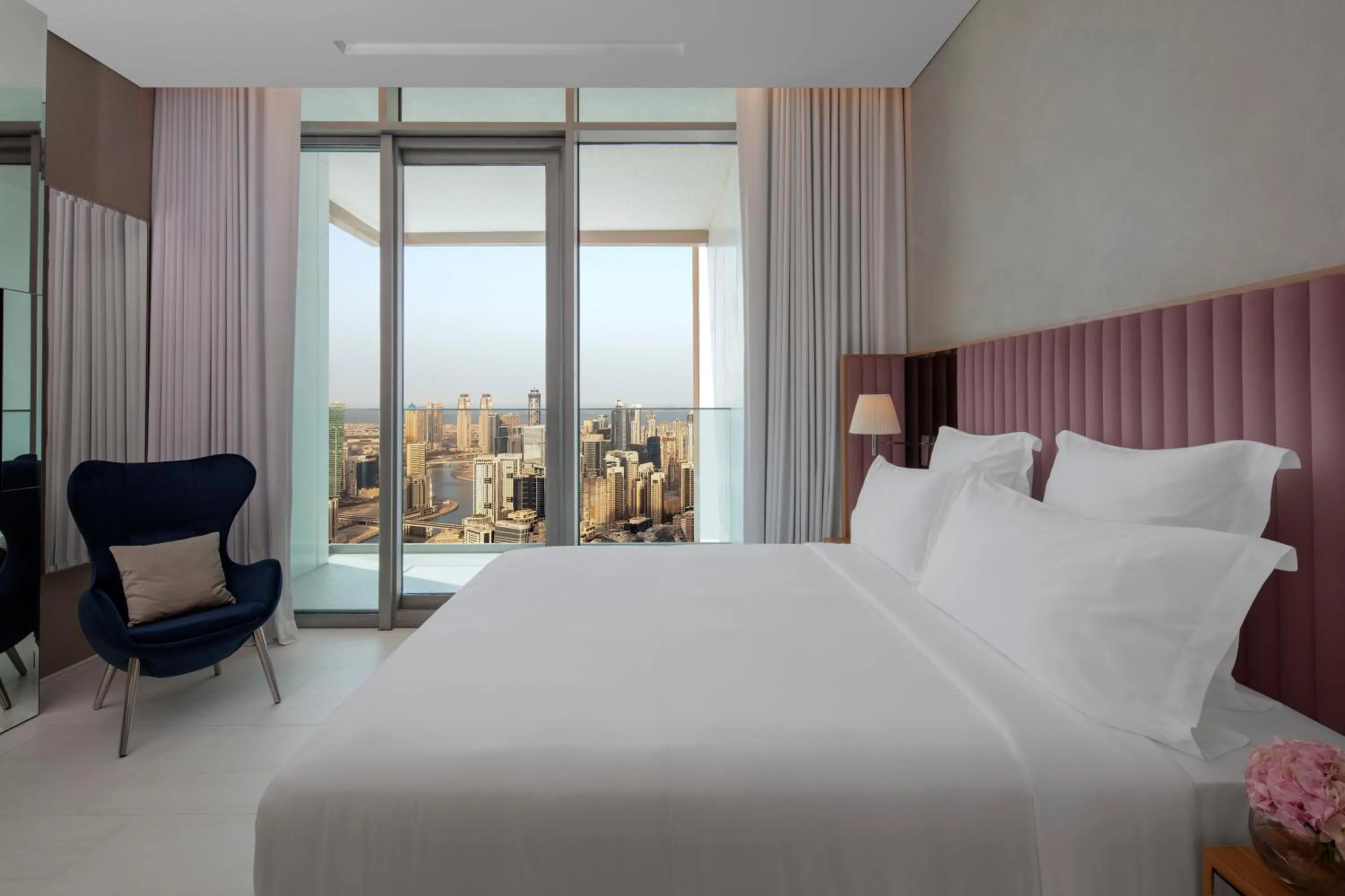 Bed in SLS Dubai Hotel & Residences
