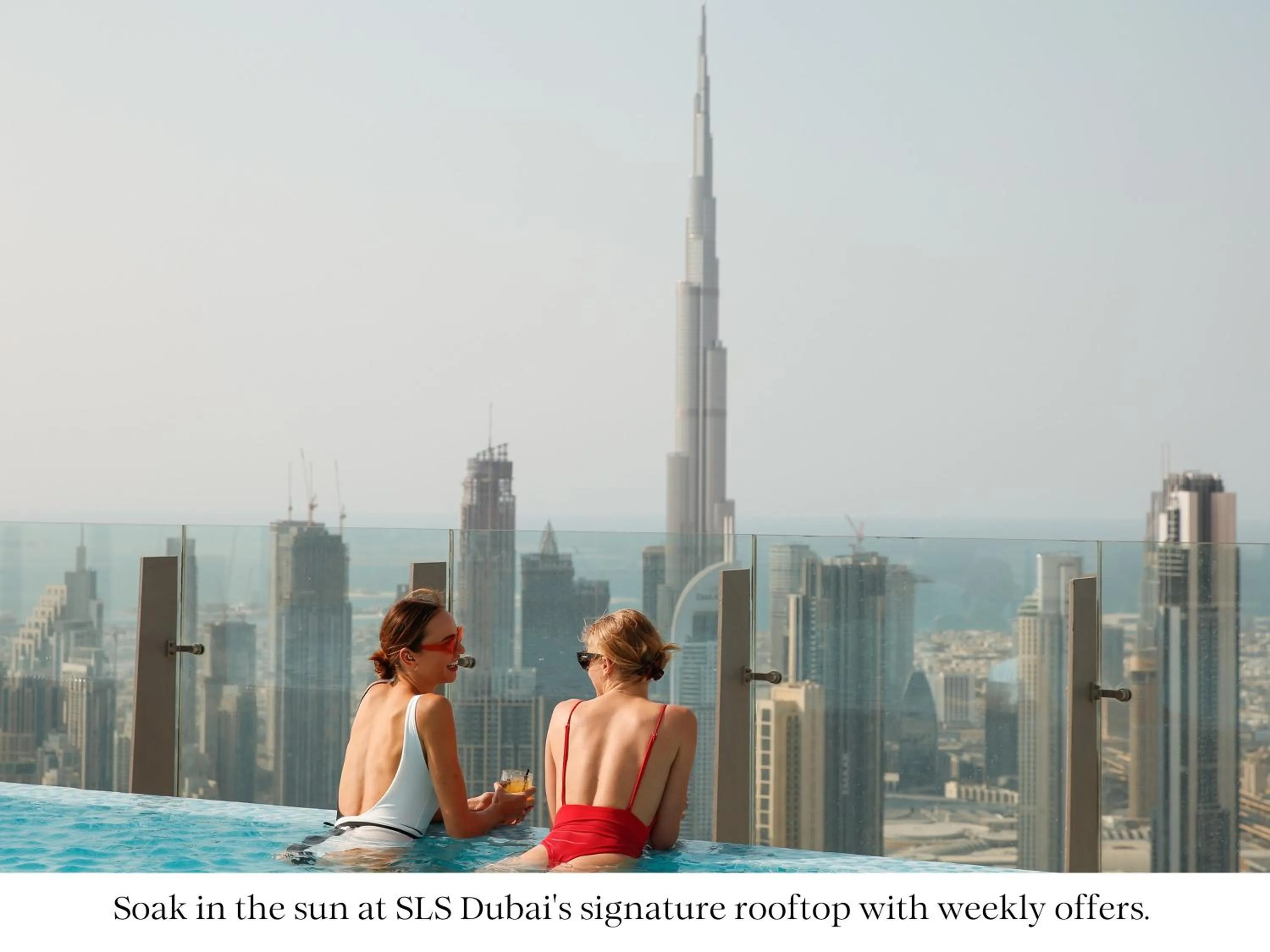 Swimming pool in SLS Dubai Hotel & Residences