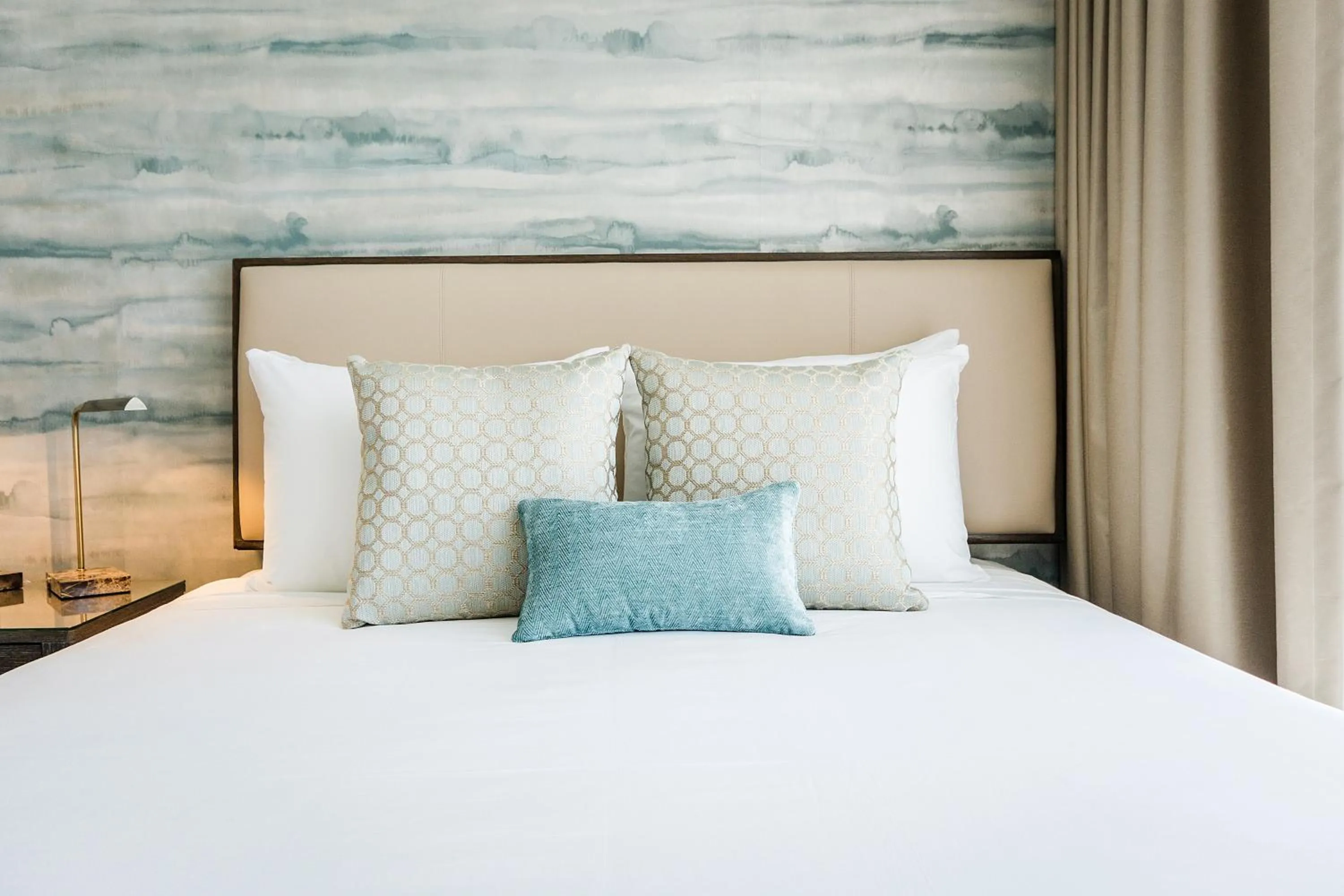 Bedroom, Bed in Berkeley Park MGallery Hotel Collection