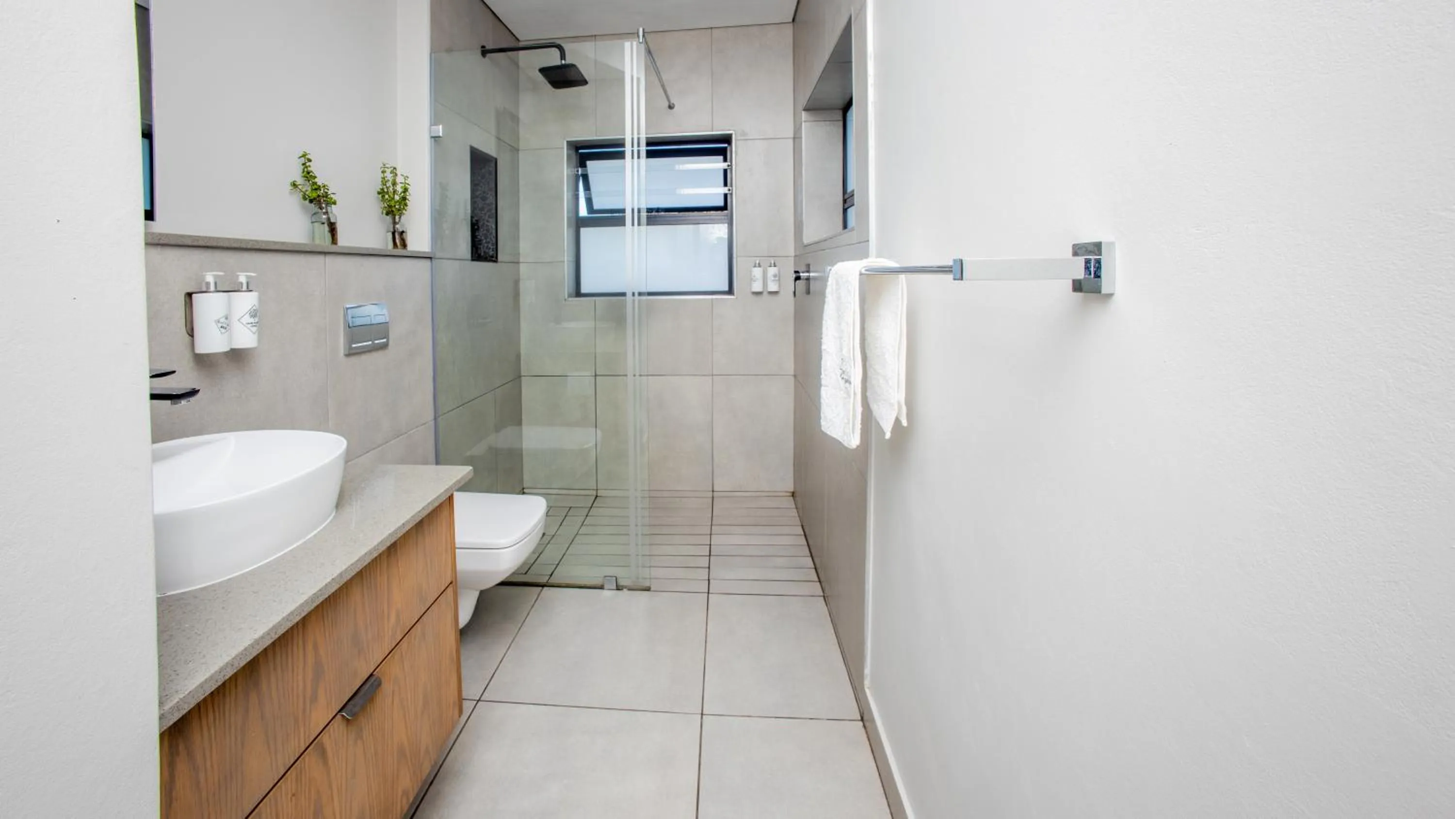 Coral Wood Self Catering Suites and B&B