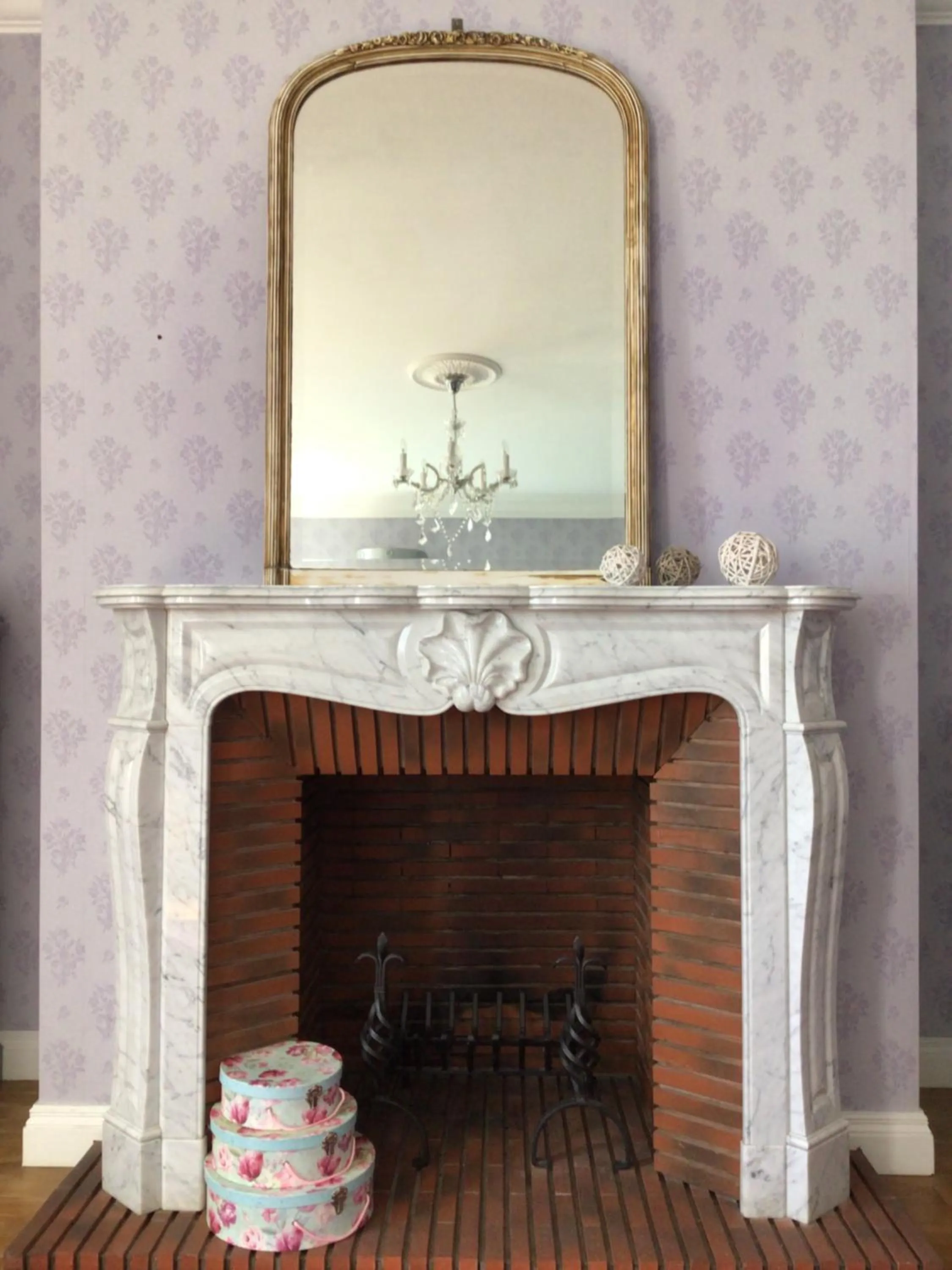 flat iron in MAISON BEAUMONT