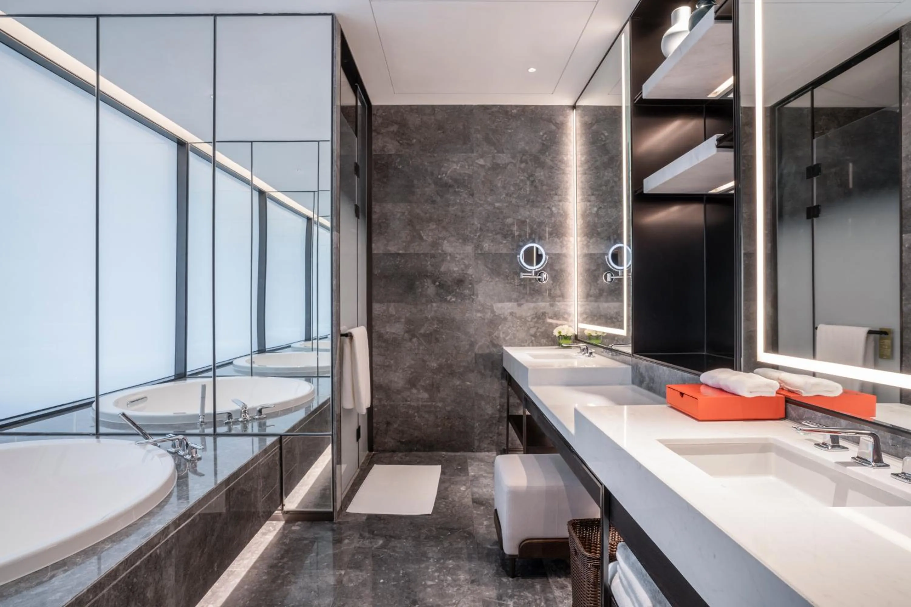 Bathroom in Pullman Jiaxing Pinghu Excellence