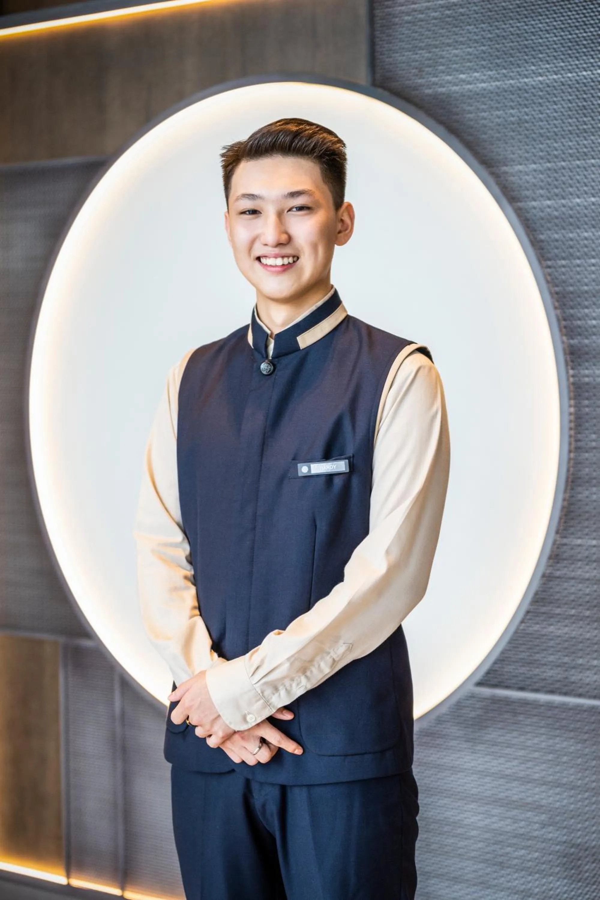 Staff in Pullman Jiaxing Pinghu Excellence