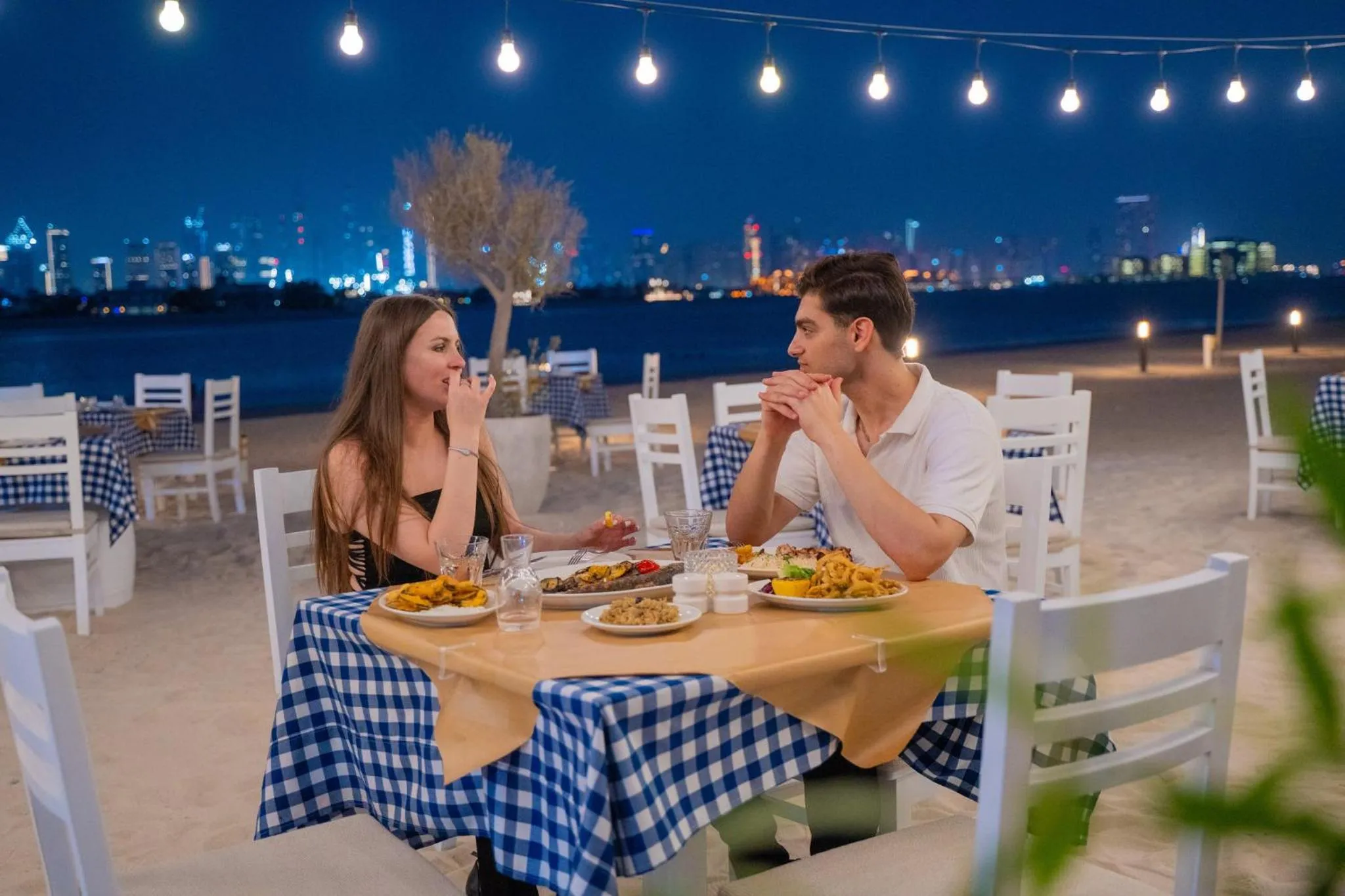 Restaurant/places to eat in Th8 Palm Dubai Beach Resort, Vignette Collection by IHG