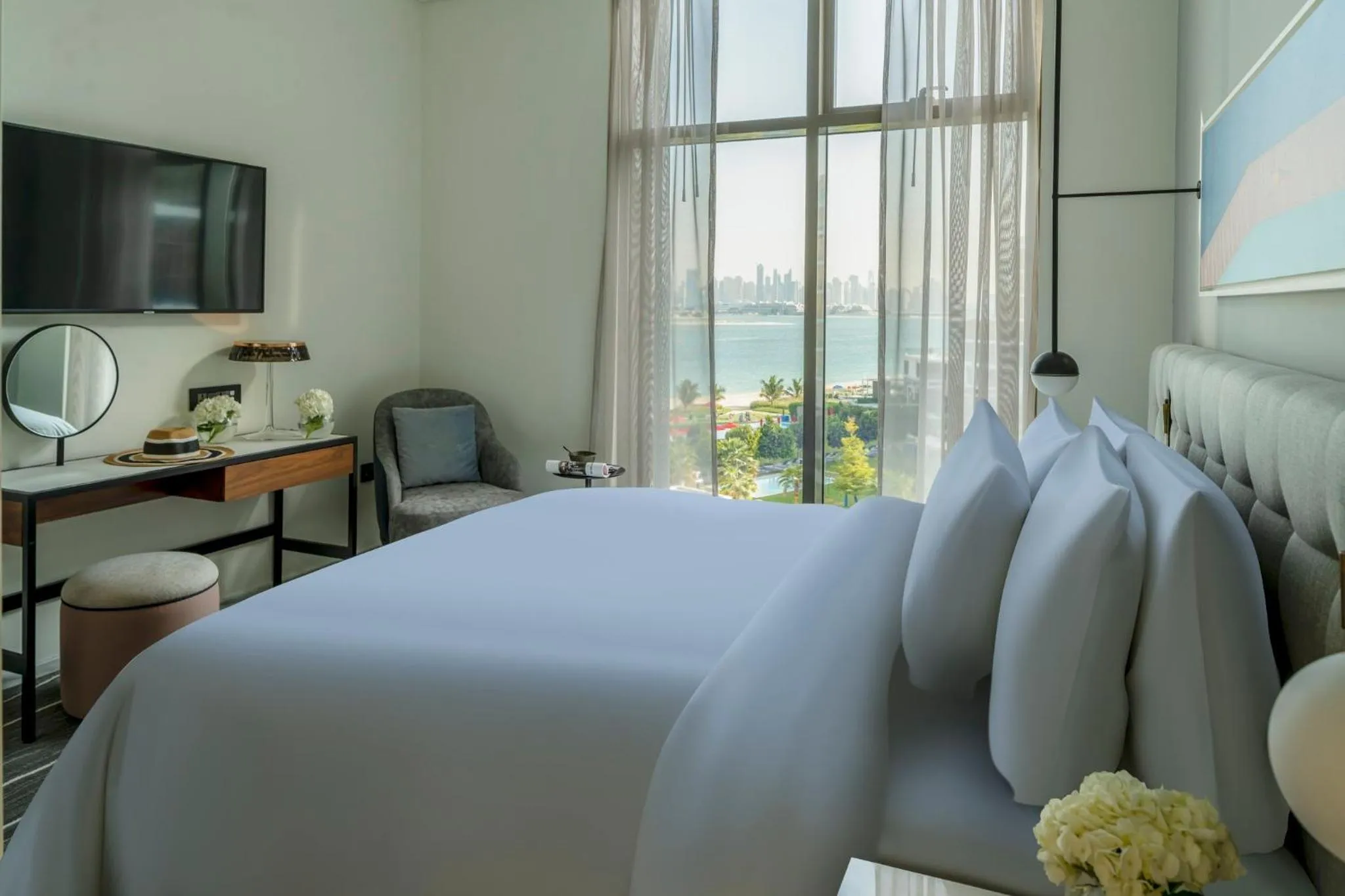 Photo of the whole room, Bed in Th8 Palm Dubai Beach Resort, Vignette Collection by IHG