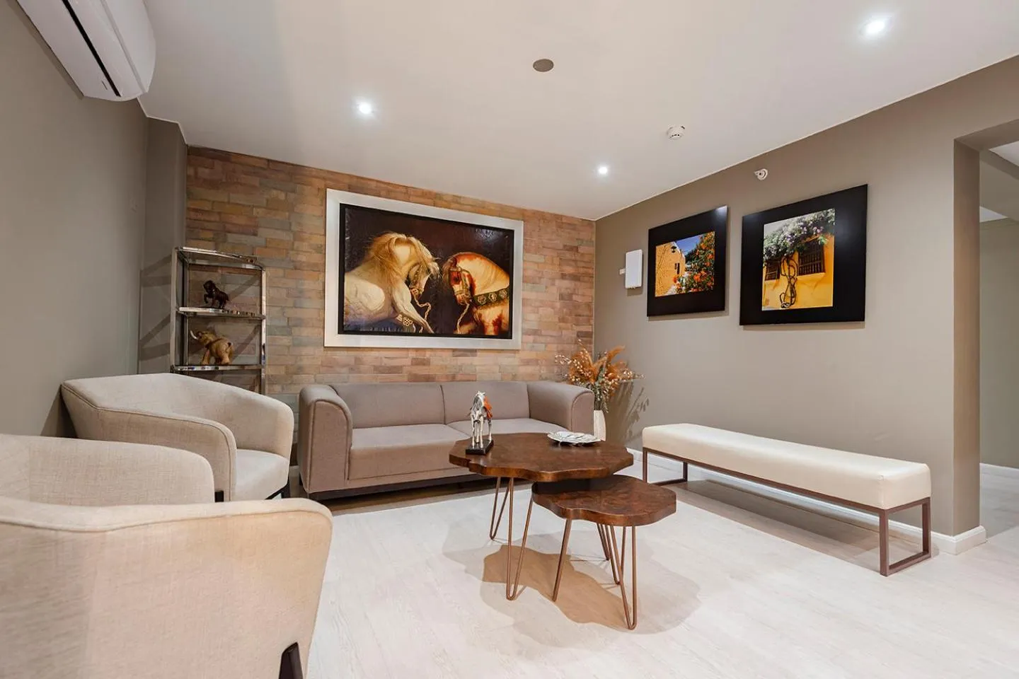 Living room in Equo Hotel Boutique