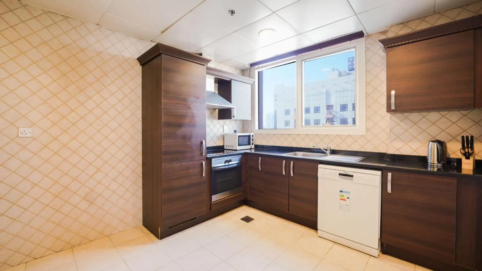 Kitchen or kitchenette in City Stay Residences - Serviced Apartments Al Barsha