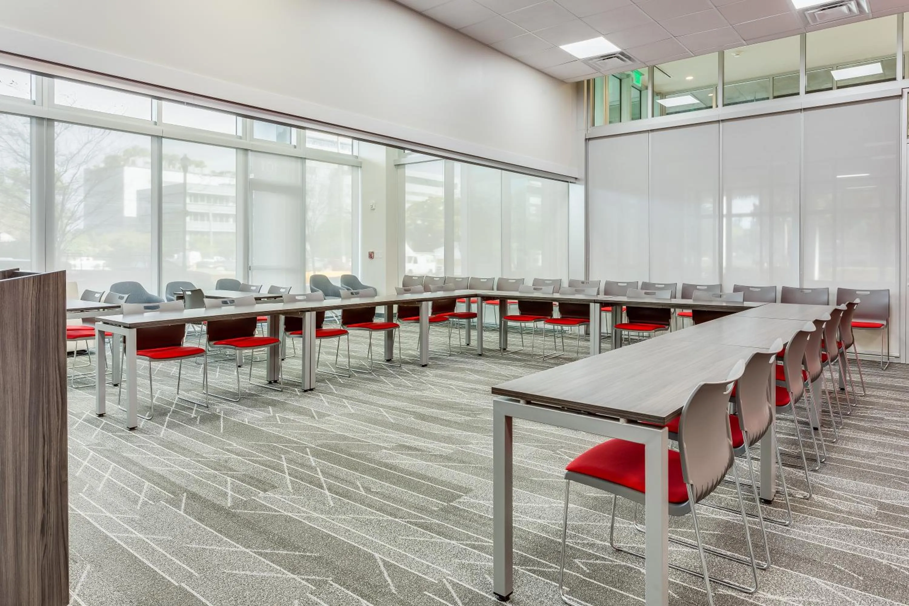 Meeting/conference room in SERENA Hotel Aventura Miami, Tapestry Collection by Hilton