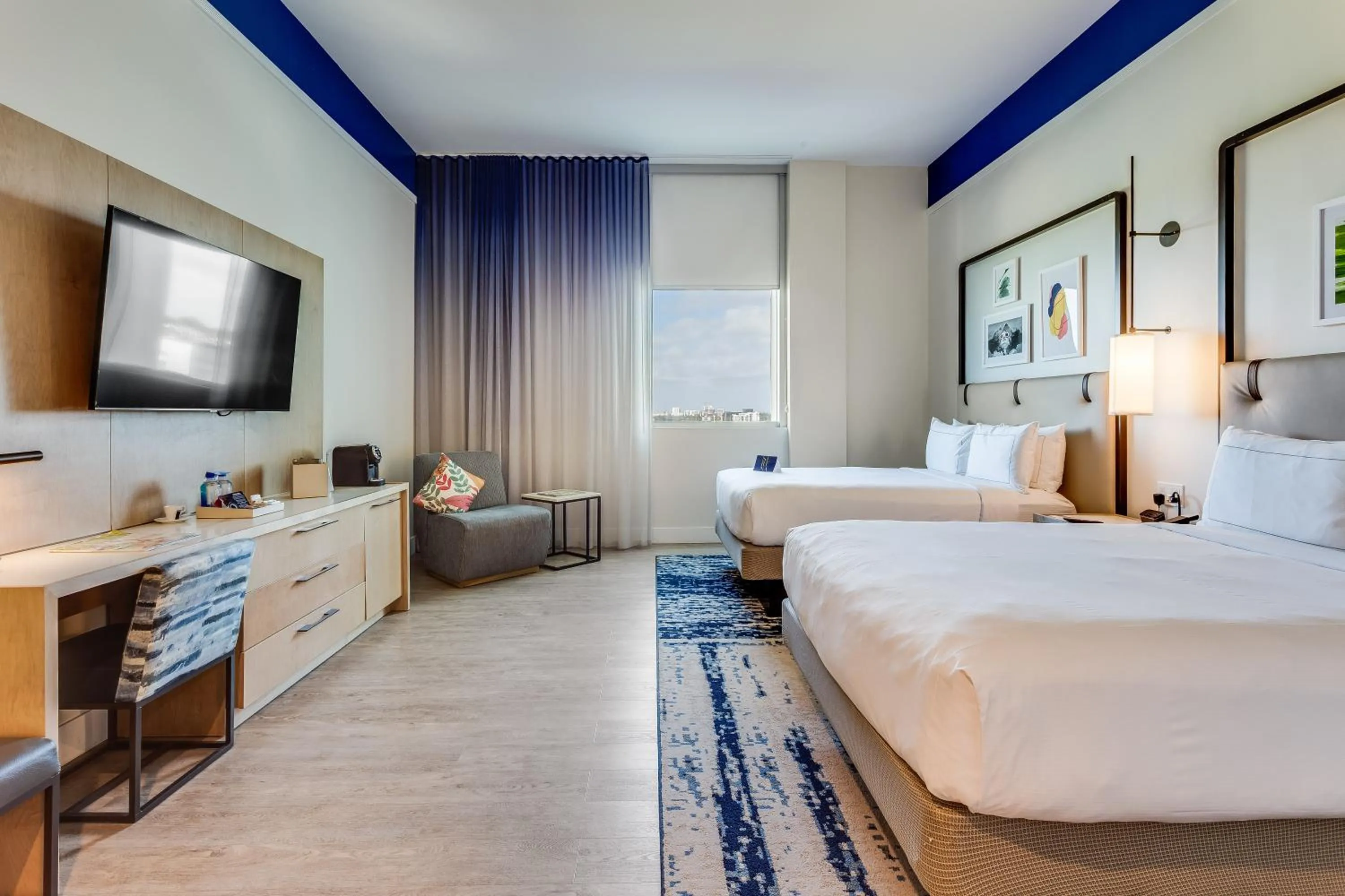Bedroom, Bed in SERENA Hotel Aventura Miami, Tapestry Collection by Hilton