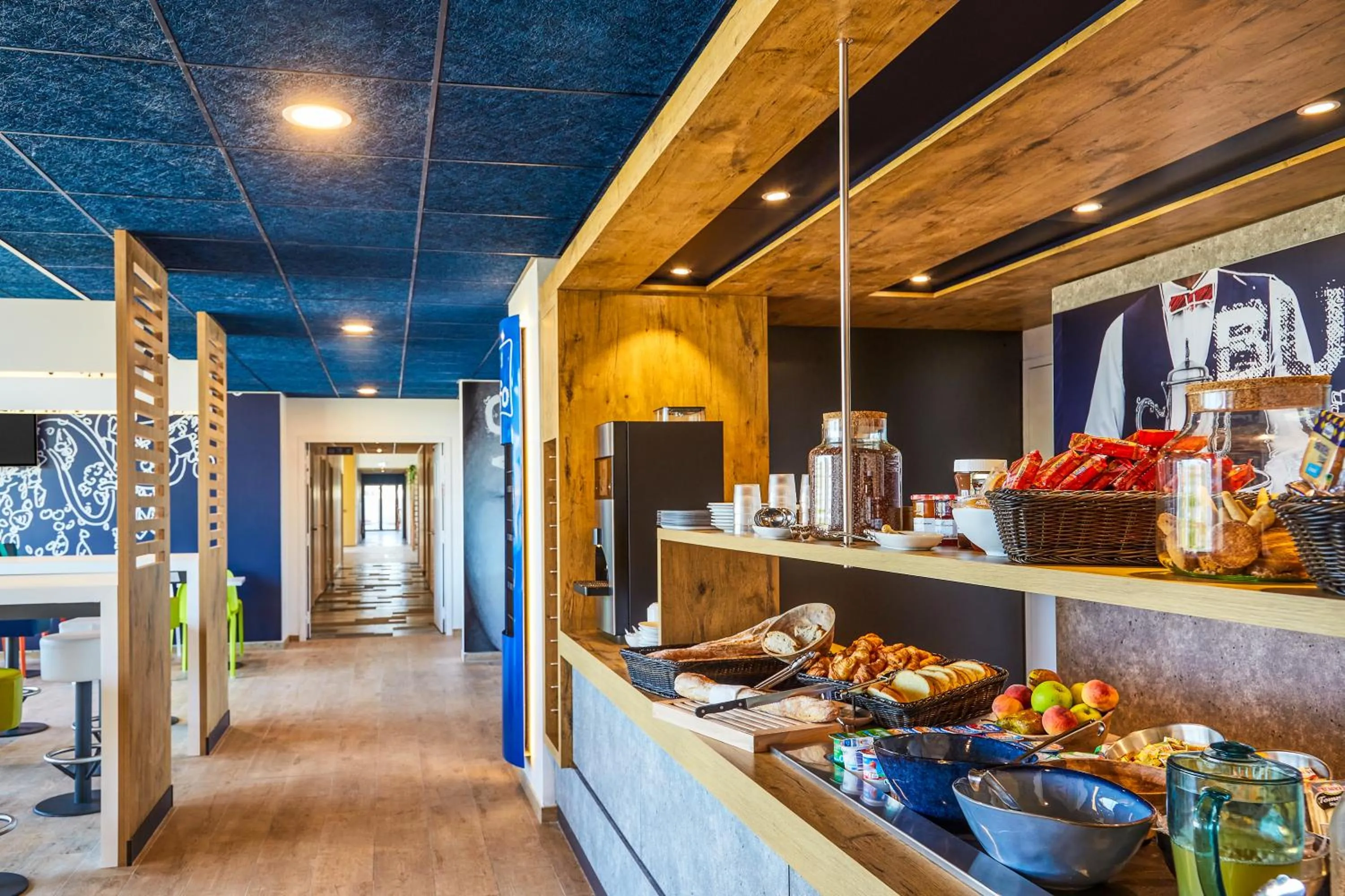 Buffet breakfast in Ibis Budget Montpellier Aéroport Parc Des Expos