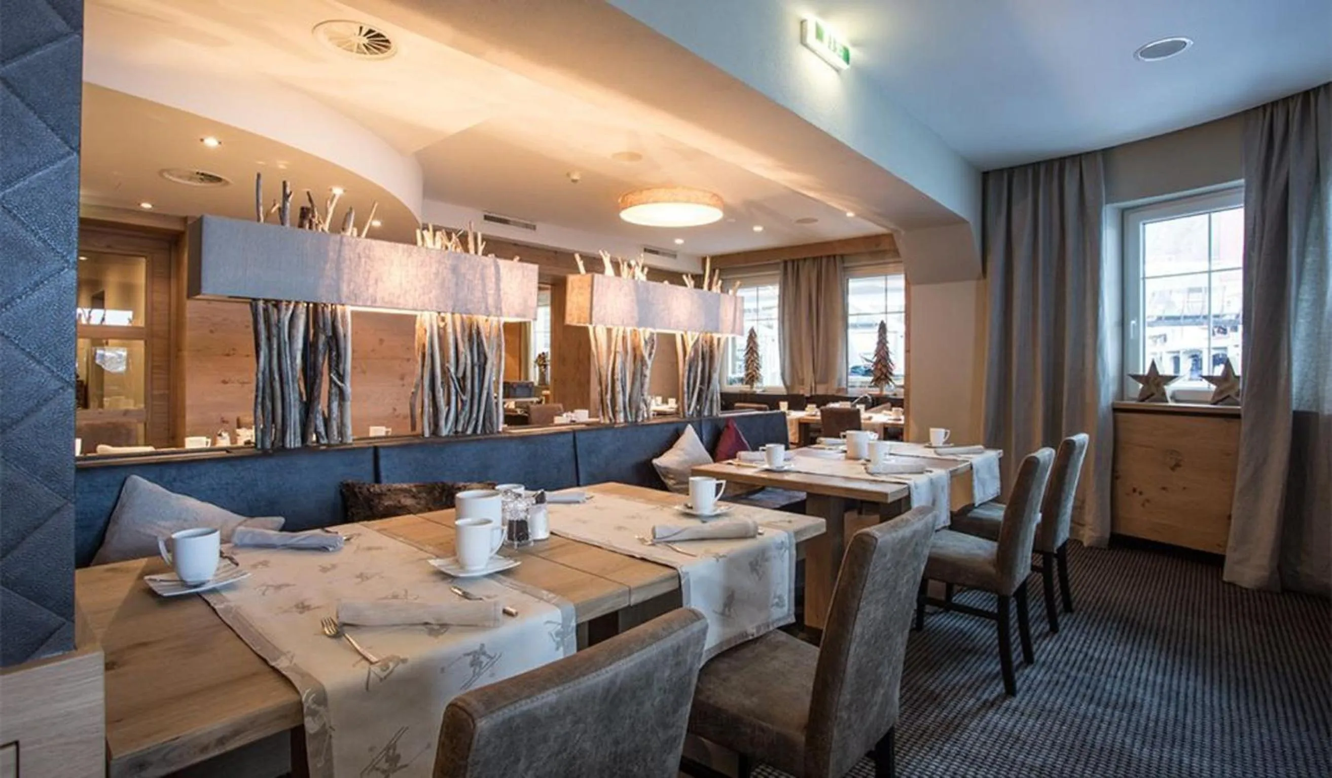 Restaurant/places to eat in Hotel Valentin