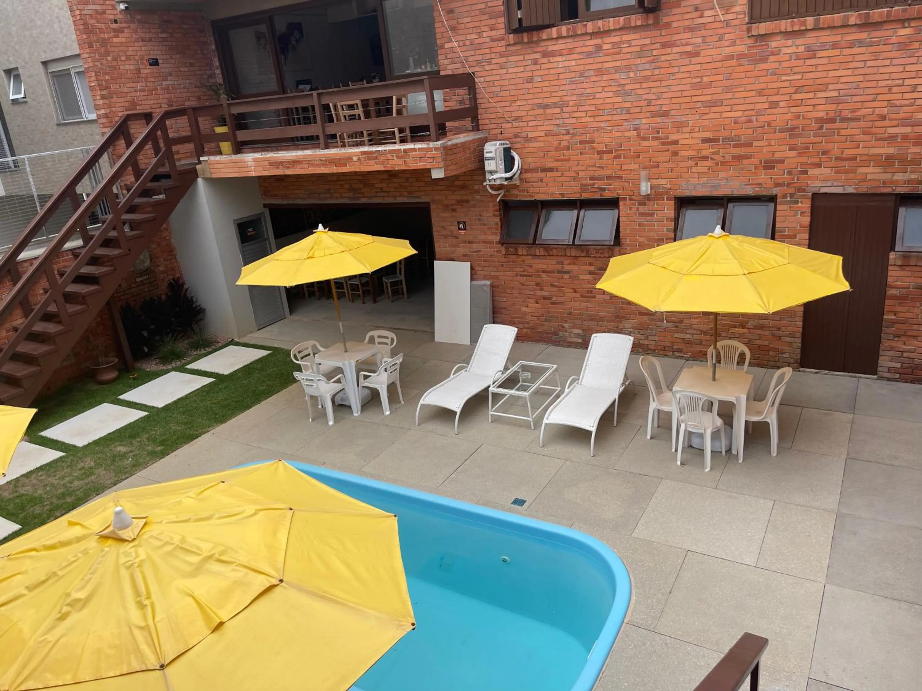 Mare Blu - Pousada Hostel