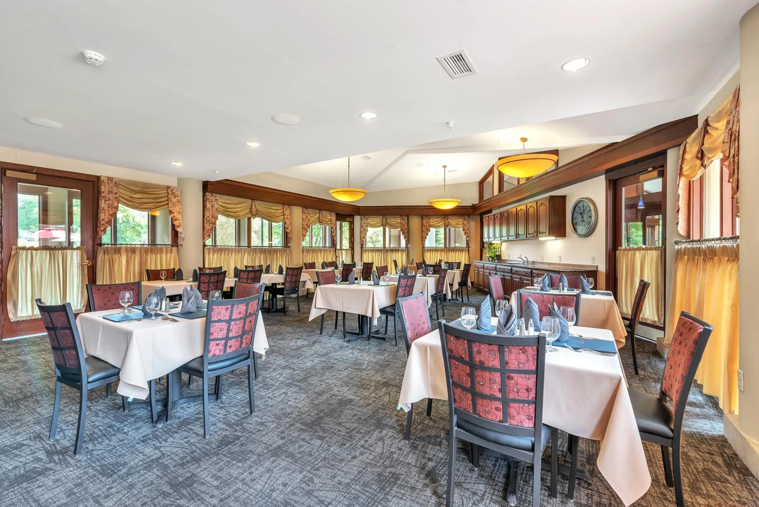 Breakfast in The Inn at Ohio Northern University