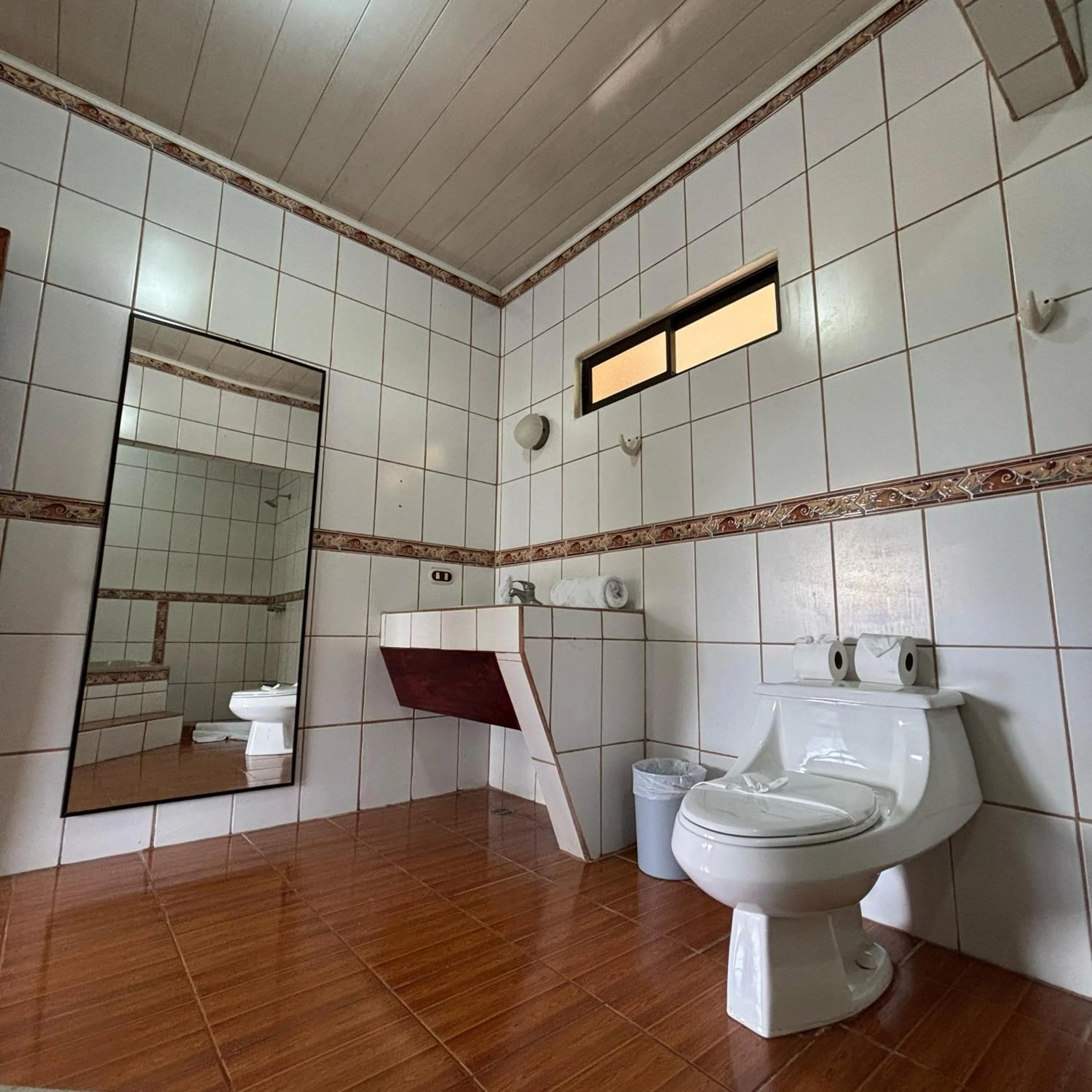 Shower in Arenal Roca Lodge & Bungalows